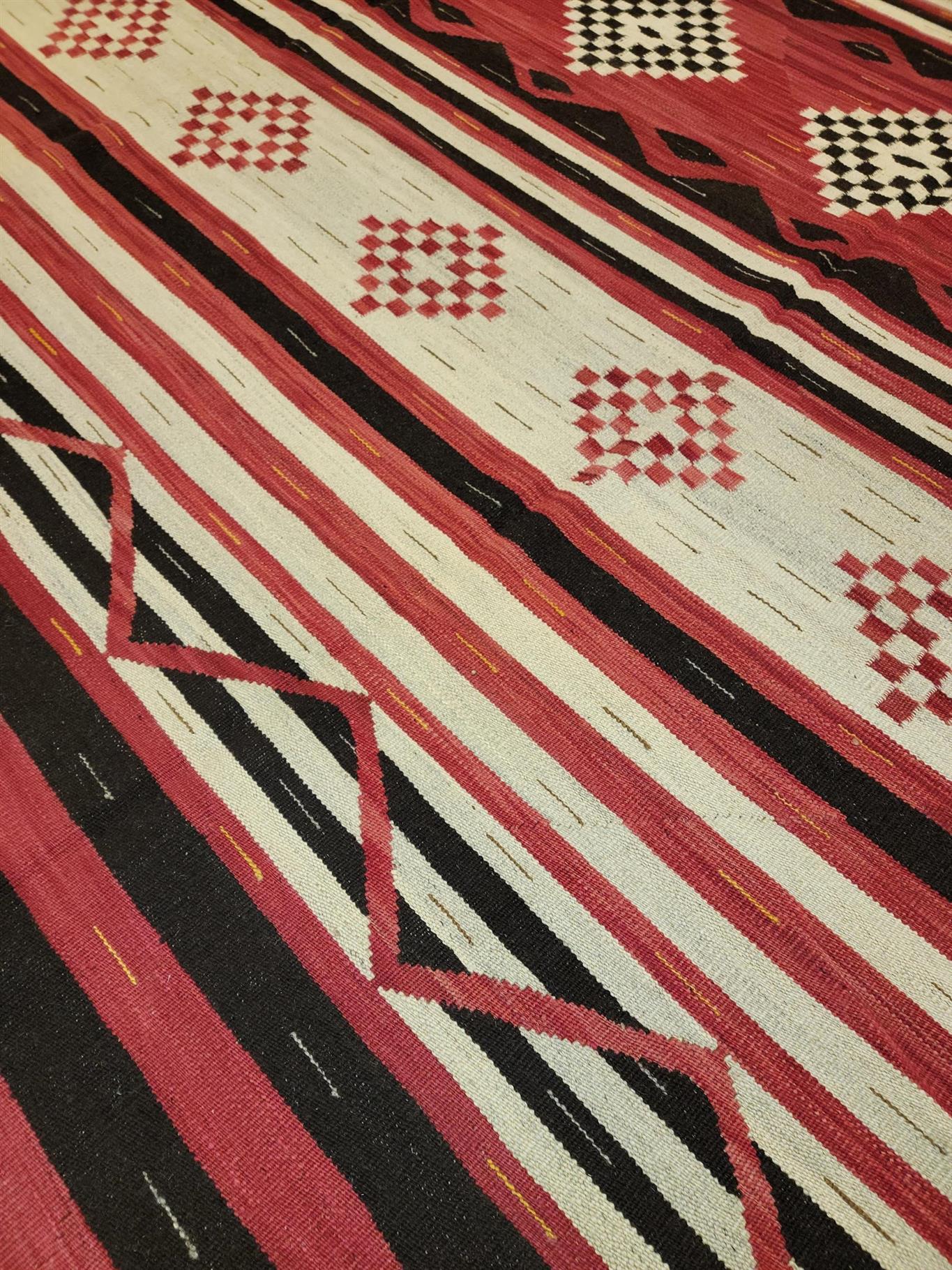 AORug#12212 size. 9'0" X 12'0"