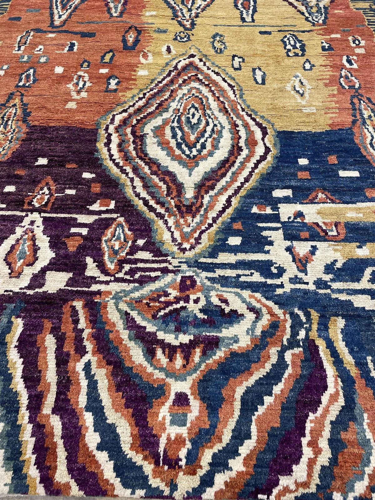 AORug#16018 size. 8'0" X 10'0"