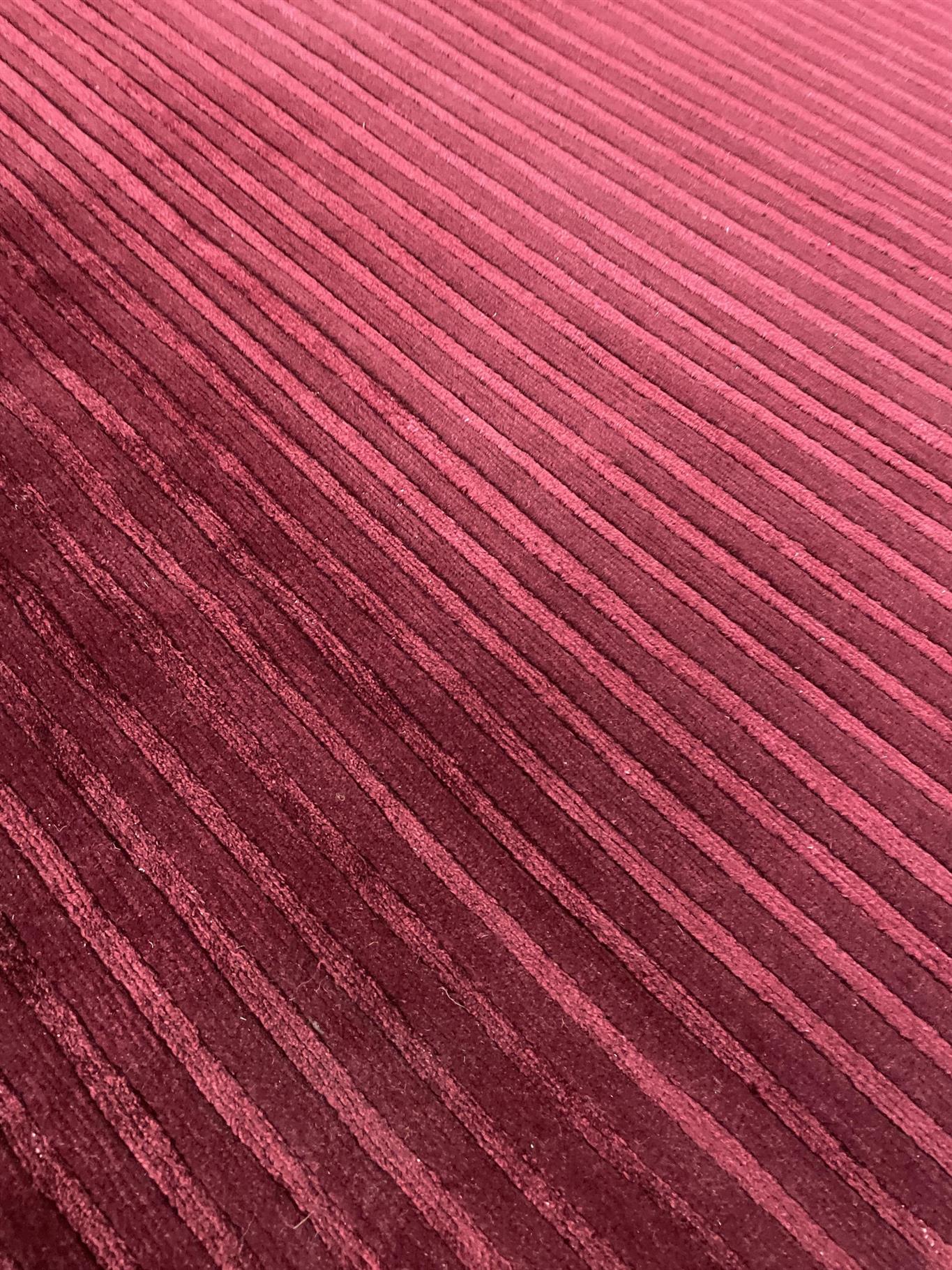 AORug#15308 size. 7' 05" x 10' 07"