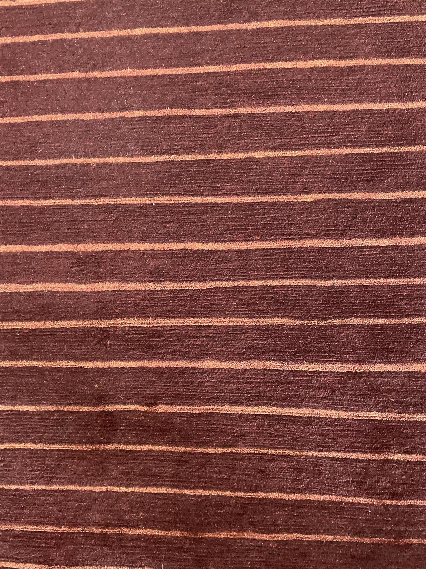 AORug#15605 size. 6' 07" x 6' 07"