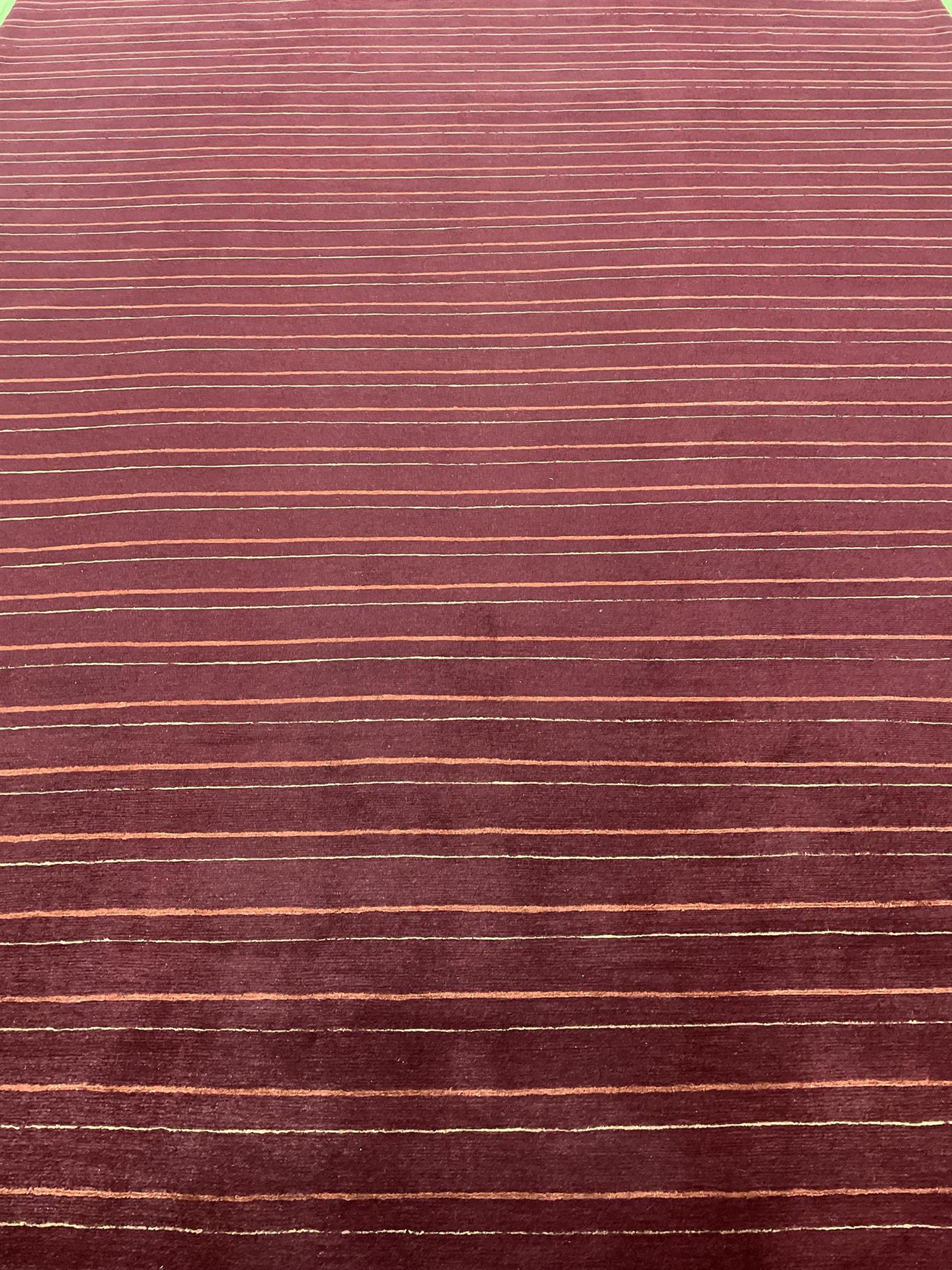AORug#15896 size. 9' 05" x 12' 04"