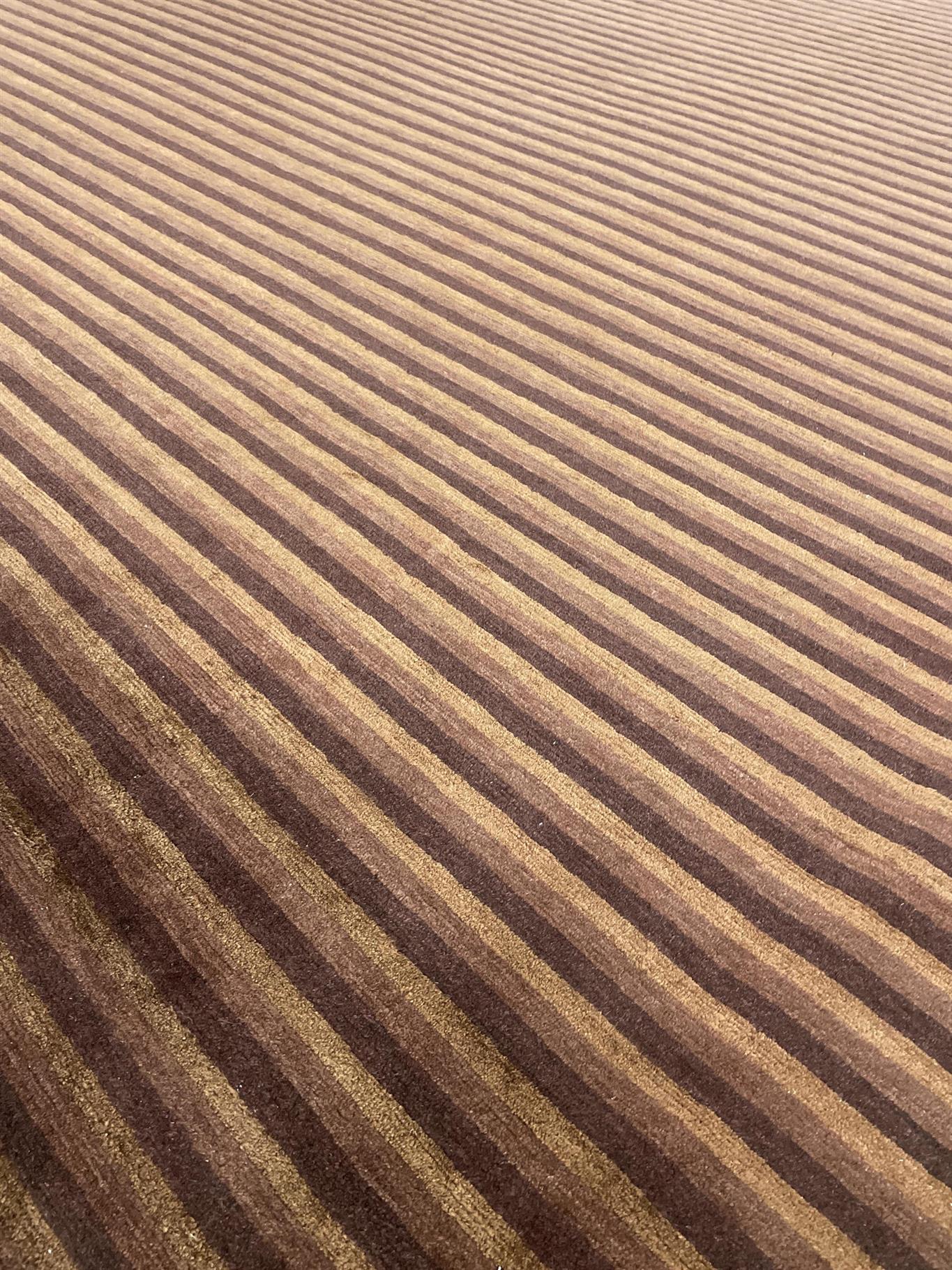 AORug#15260 size. 9' 05" x 12' 00"