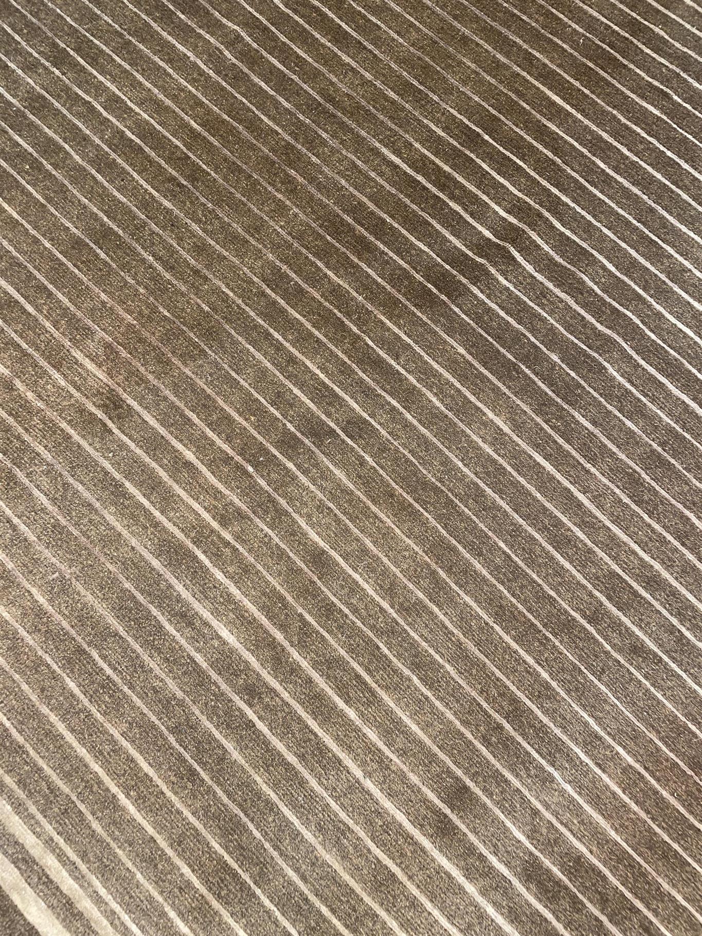 AORug#15389 size. 10' 00" x 13' 01"