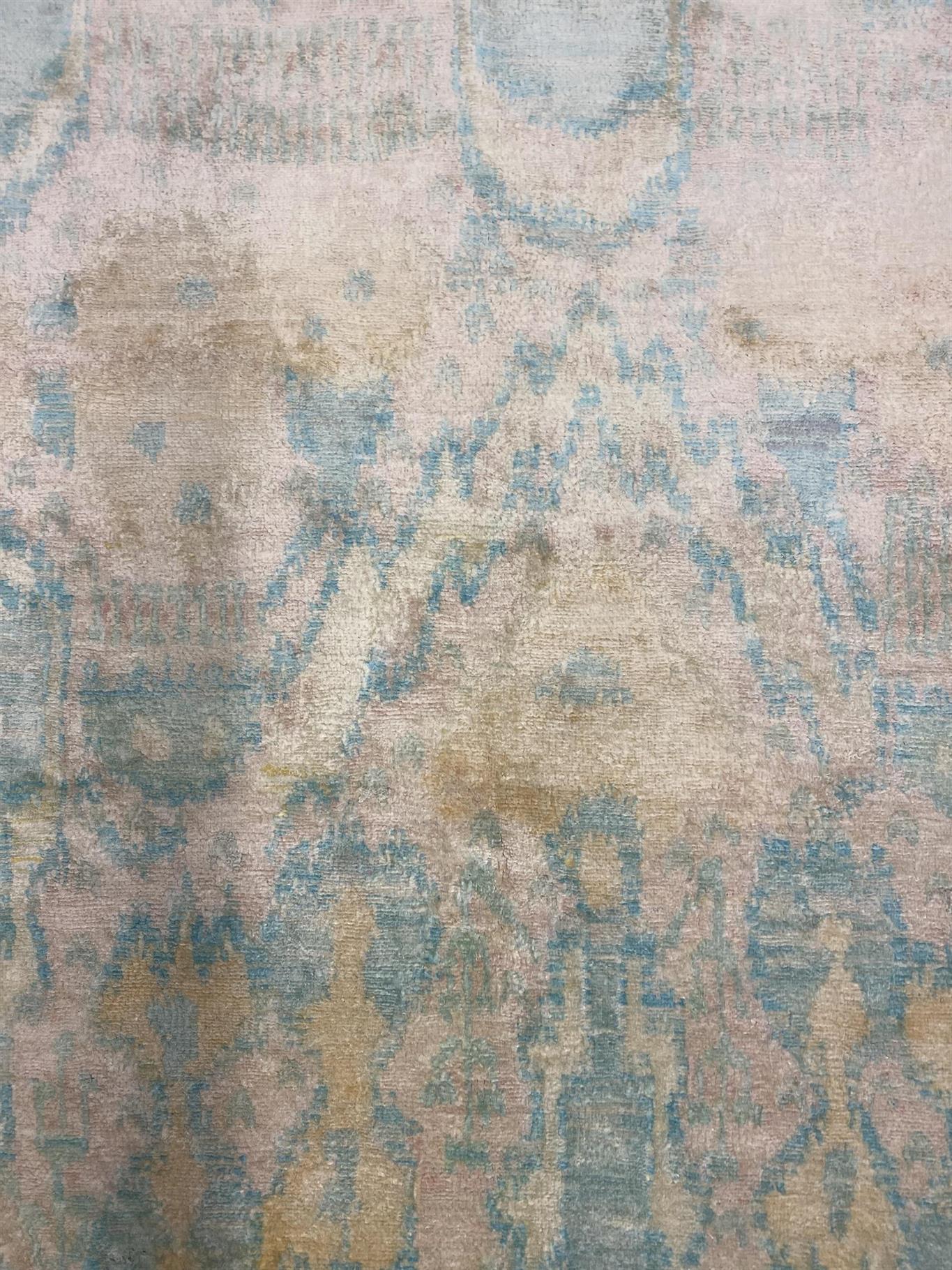 AORug#9071 size. 7' 11" x 9' 11"