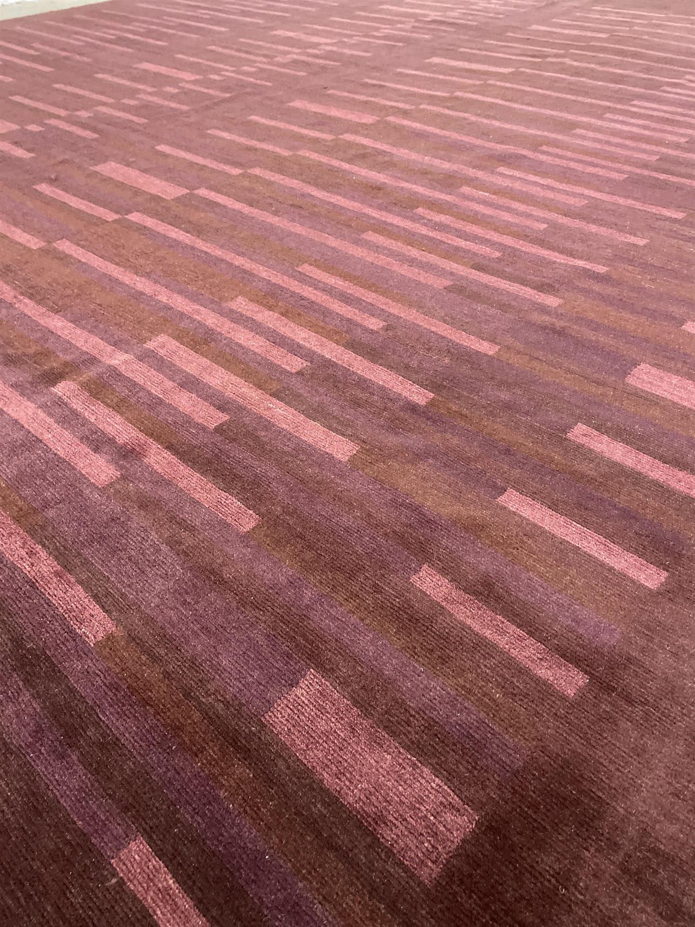 AORug#15762 size. 13' 03" x 13' 03"