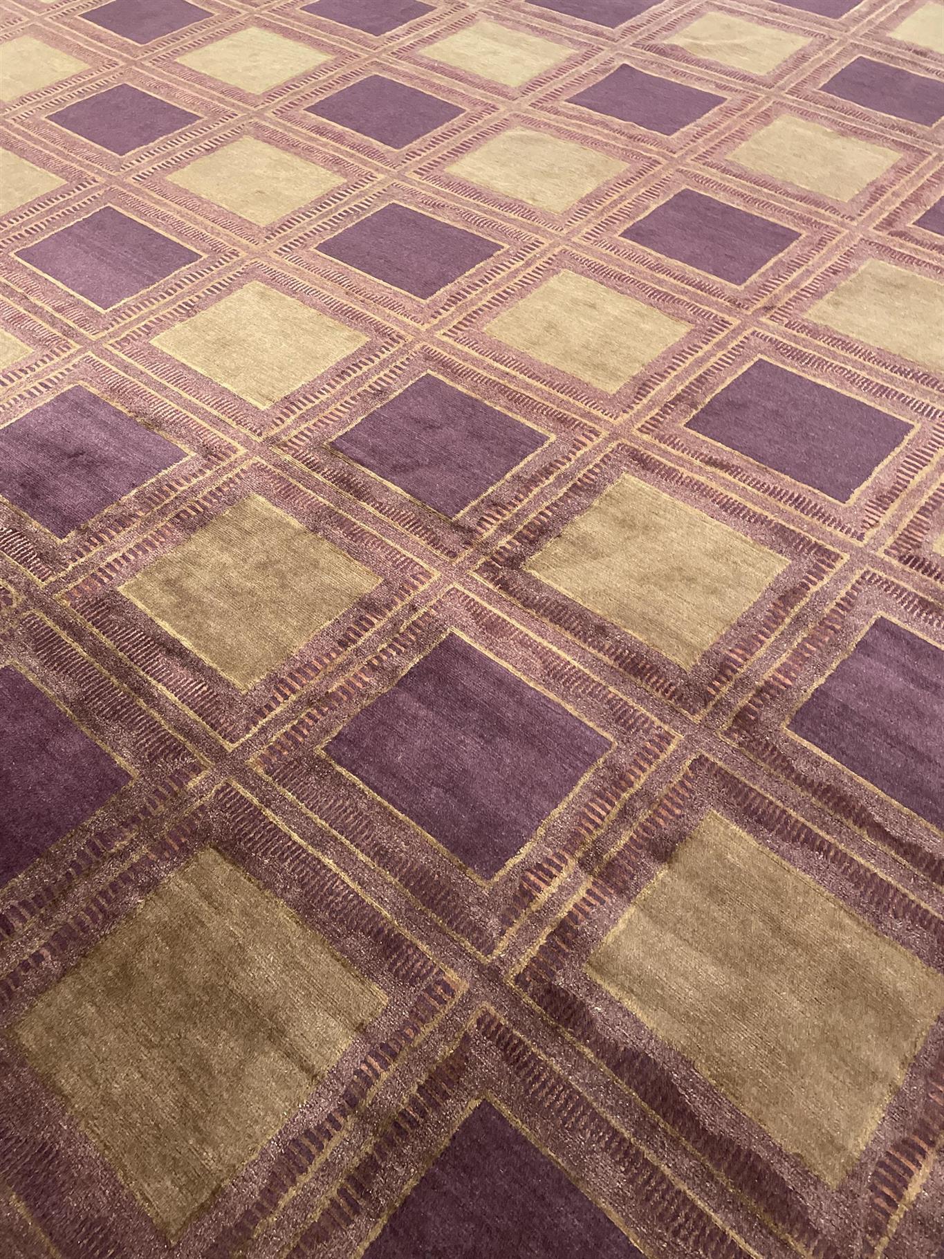 AORug#15973 size. 13' 01" x 15' 08"