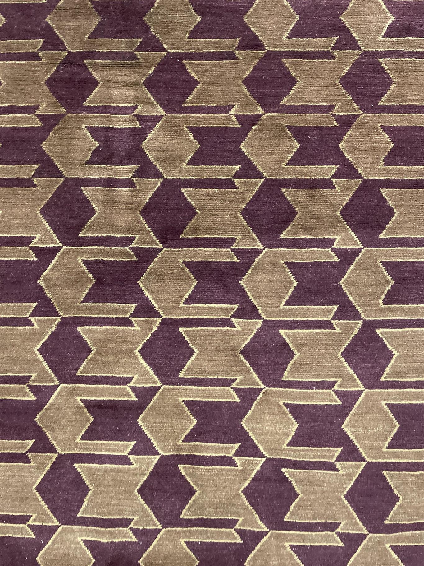 AORug#15459 size. 12' 11" x 13' 03"