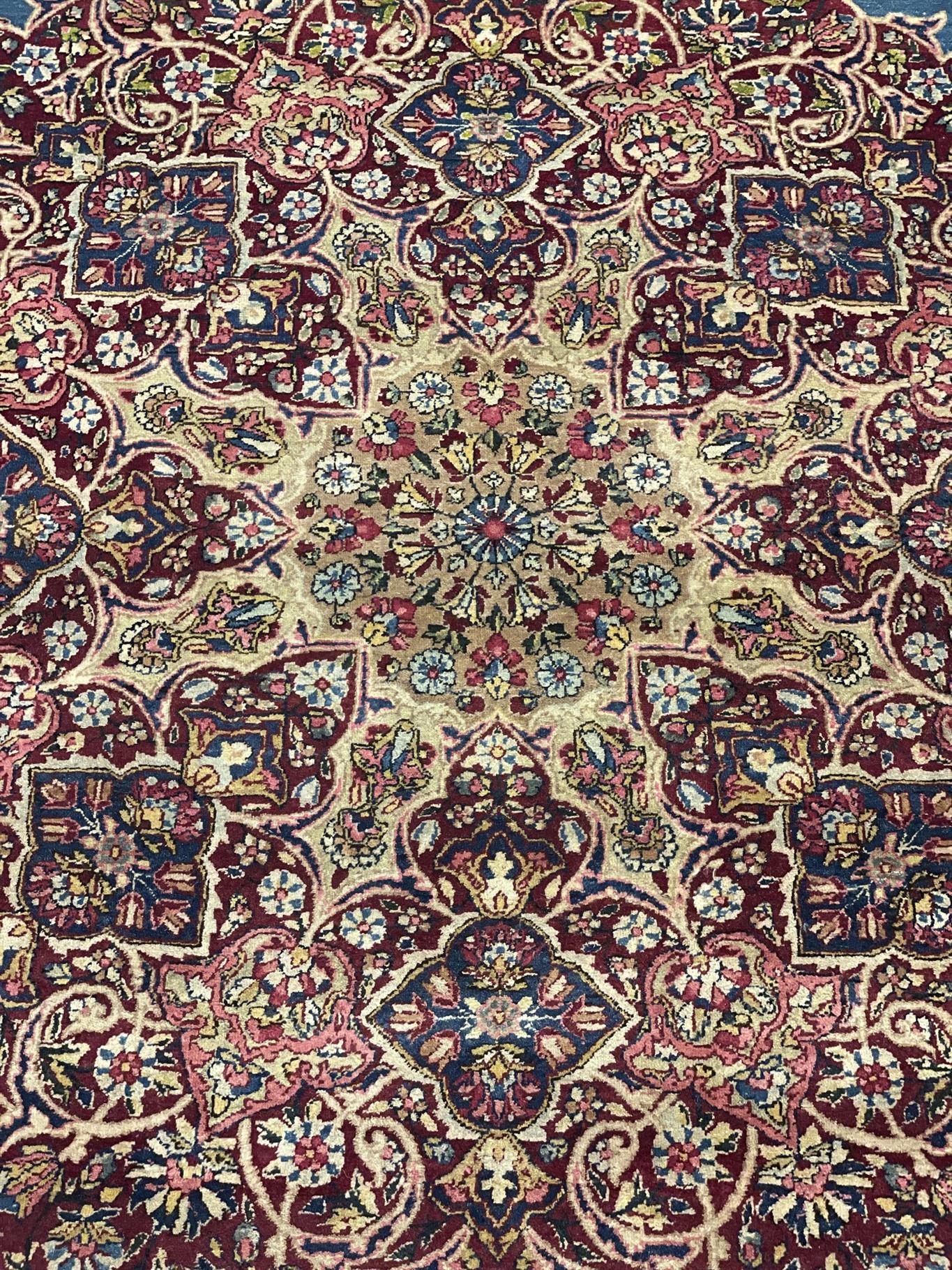 AORug#13475 size. 10' 10" x 15' 03"