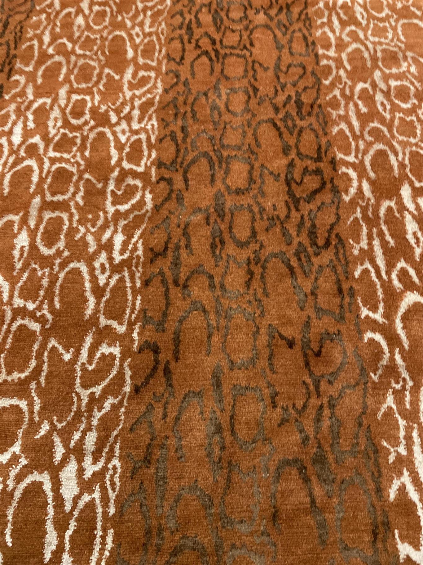 AORug#15464 size. 12' 08" x 13' 00"