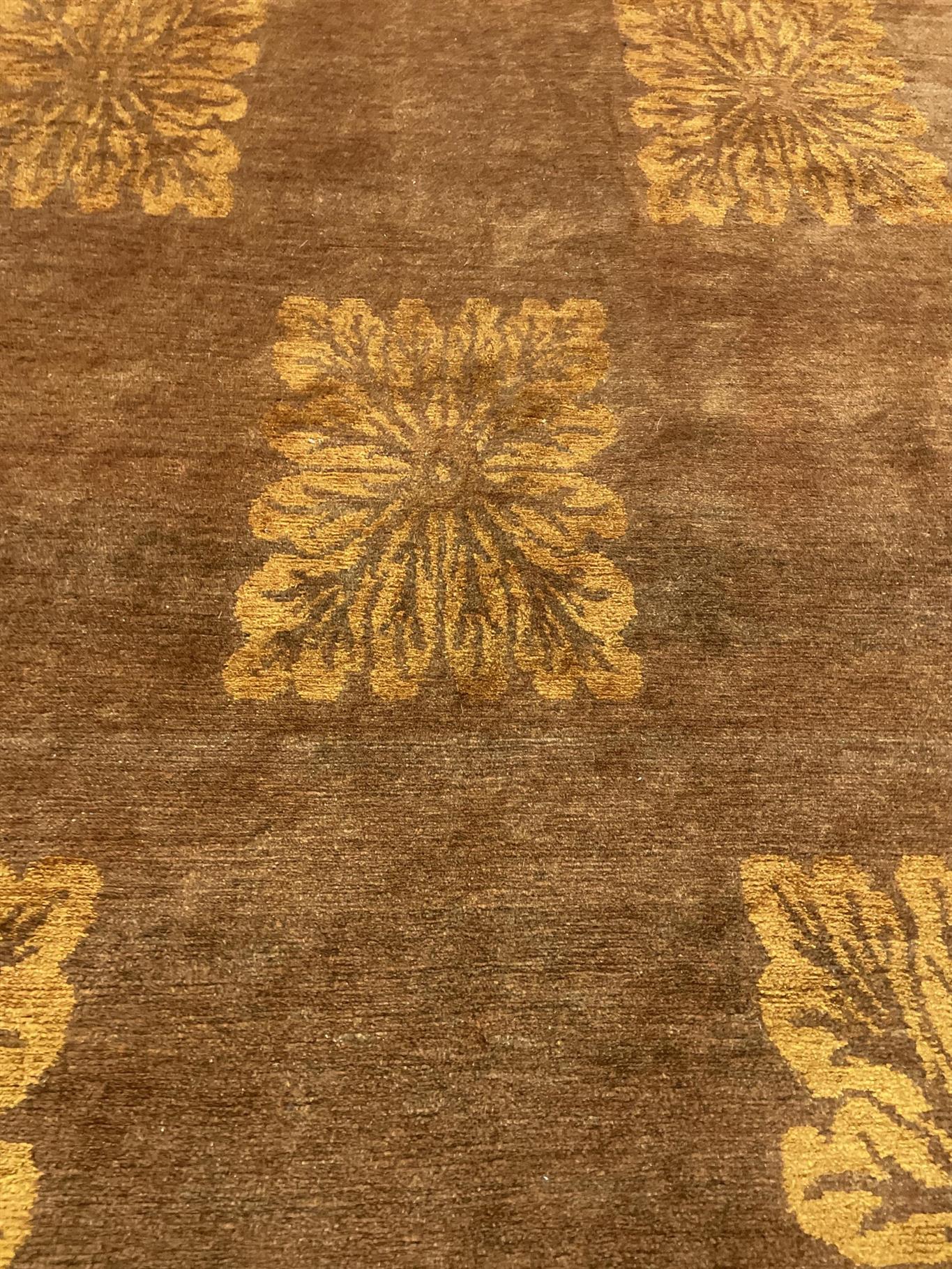 AORug#15978 size. 13' 03" x 13' 05"