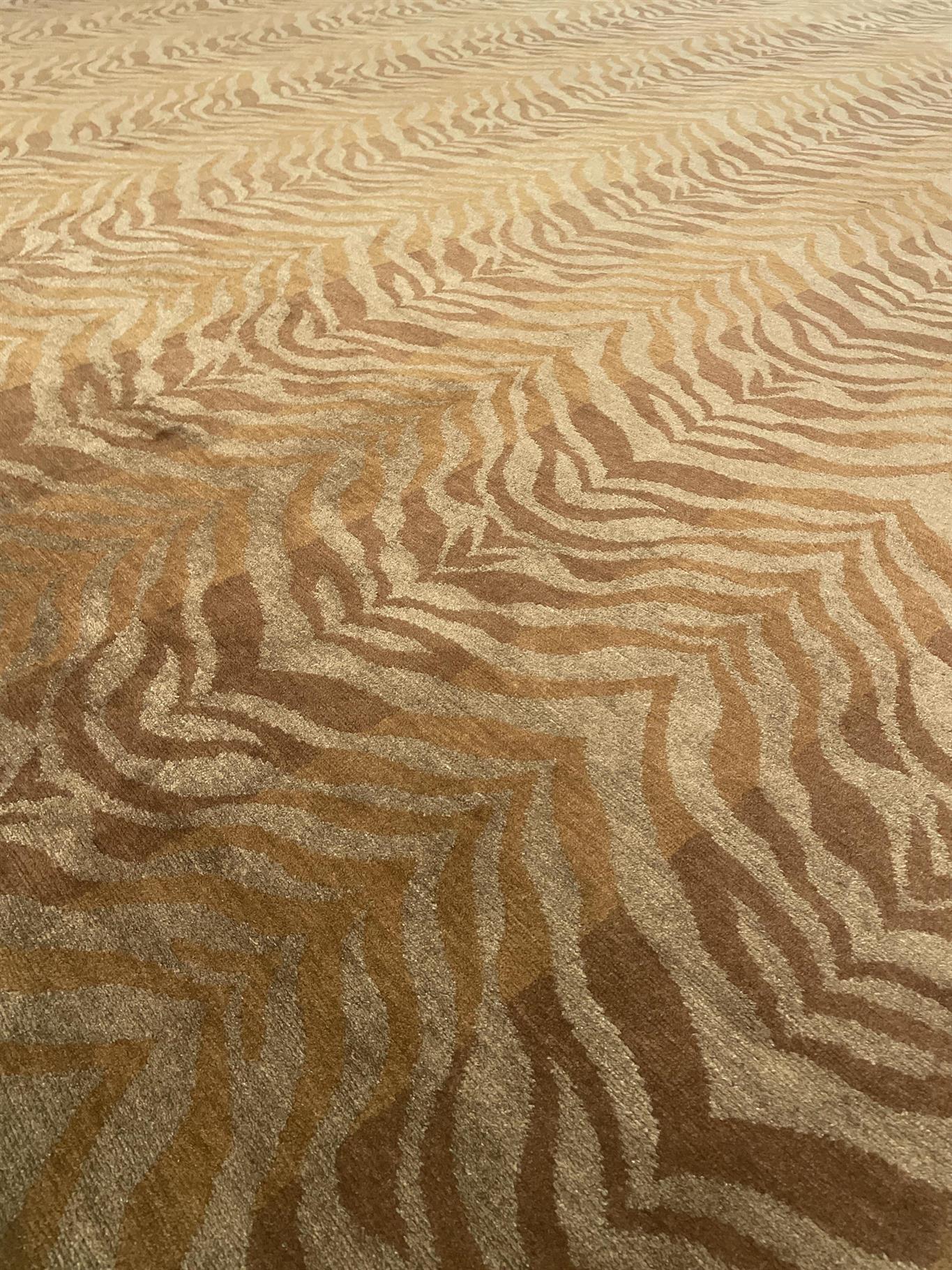 AORug#15458 size. 13' 03" x 13' 05"