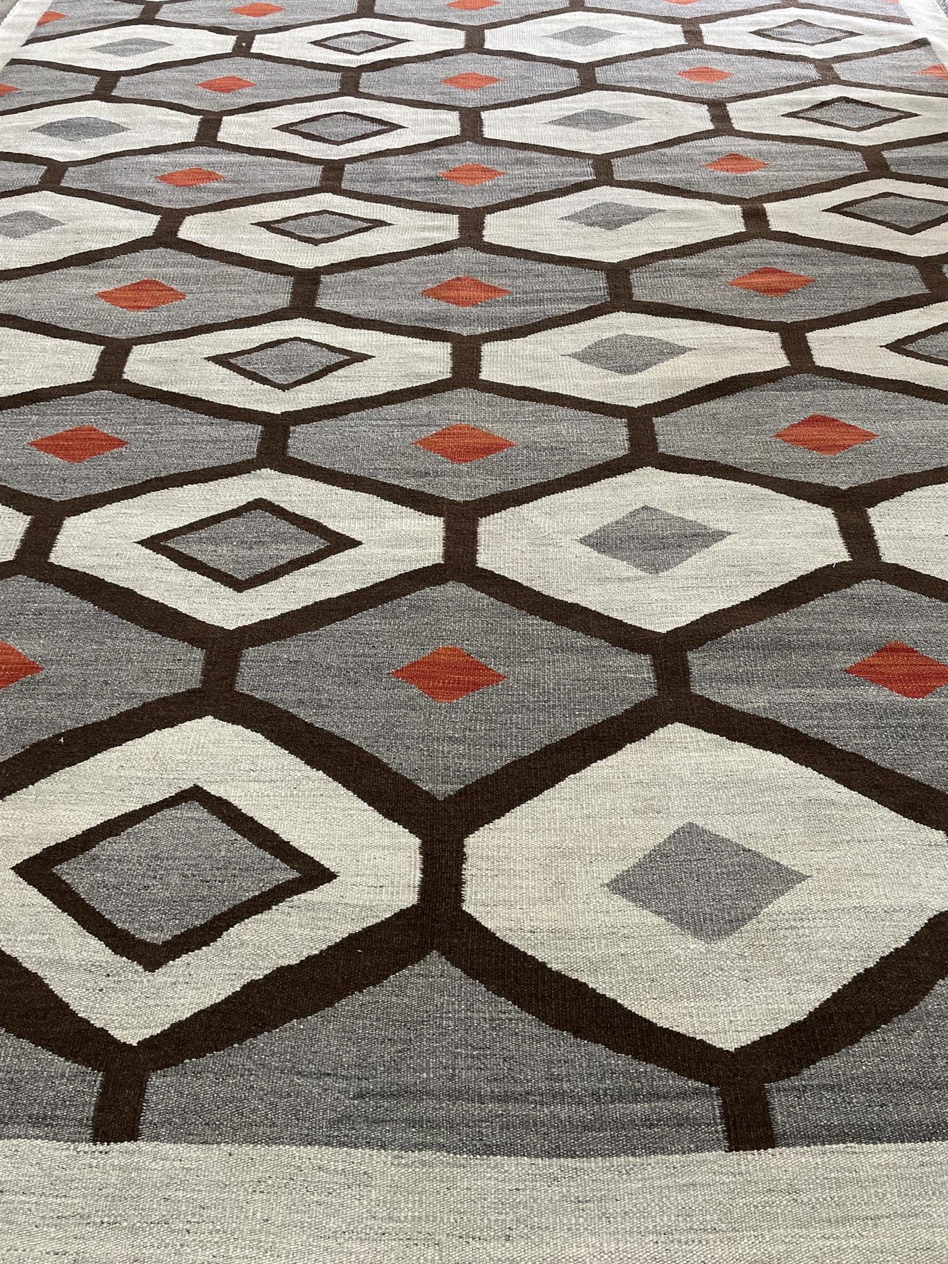 AORug#12488 size. 8'0" X 10'0"