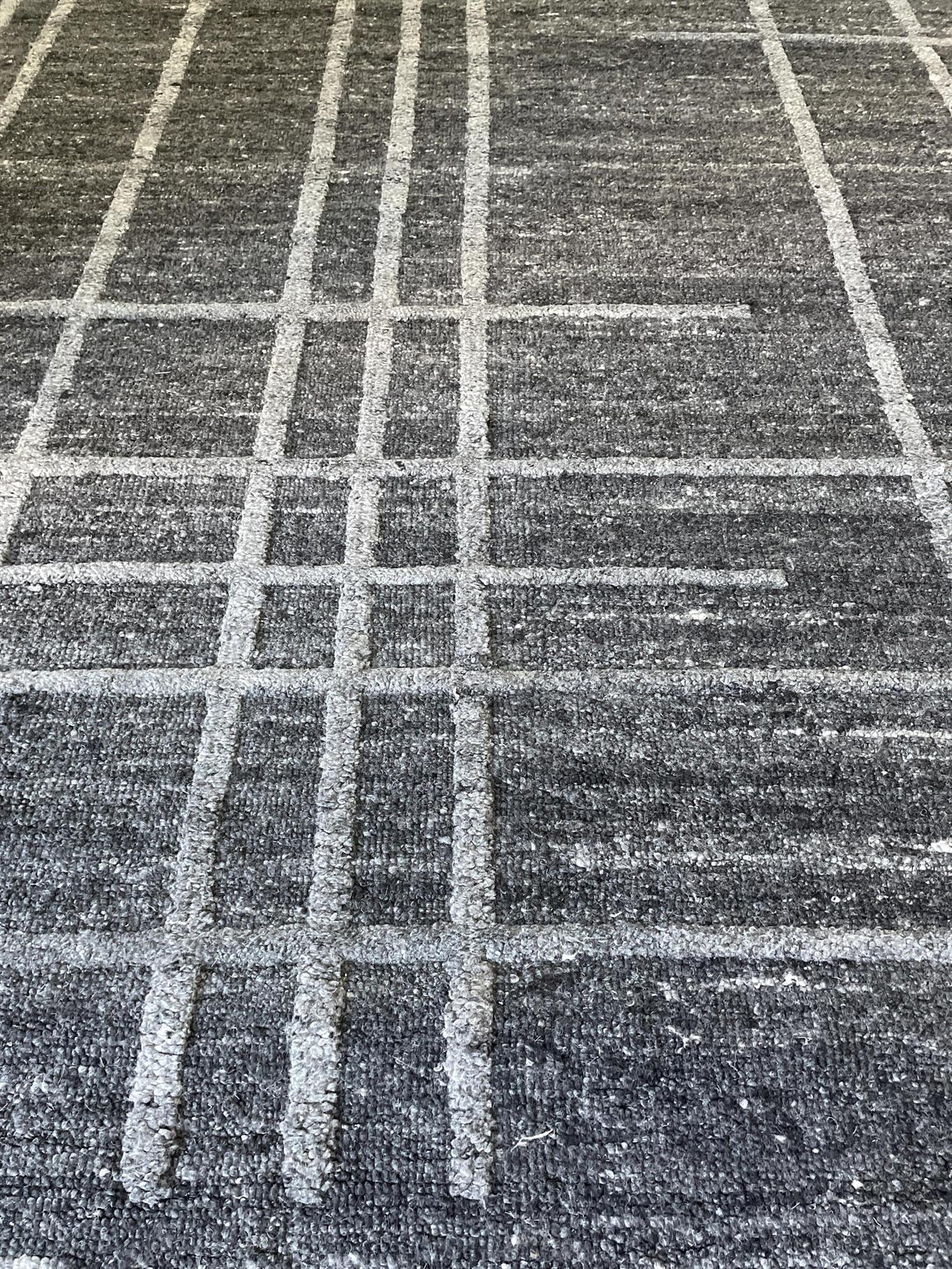 AORug#14710 size. 9'0" X 12'0"