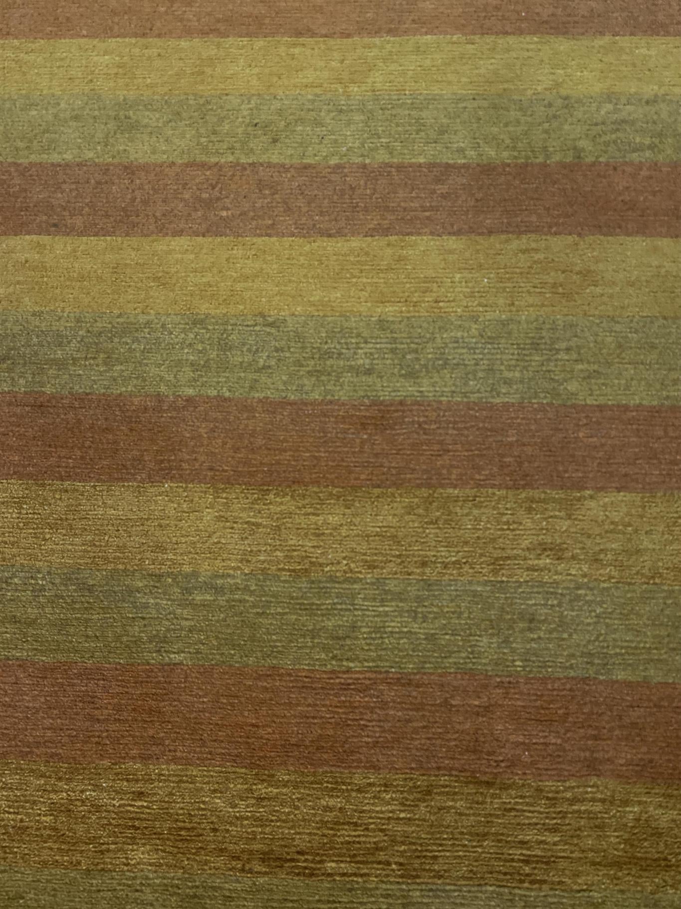 AORug#15870 size. 10' 03" x 11' 03"