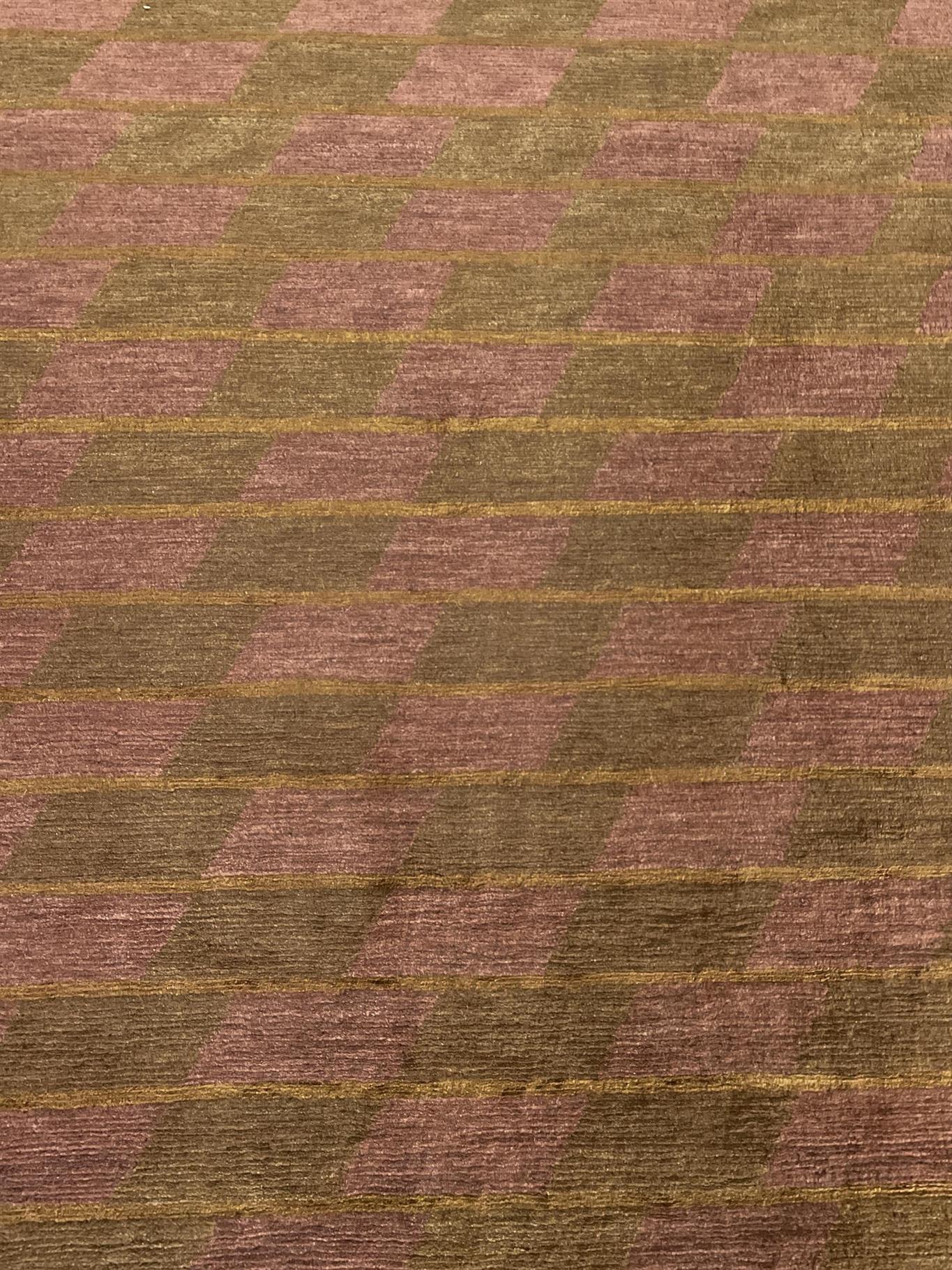 AORug#15362 size. 11' 09" x 14' 08"