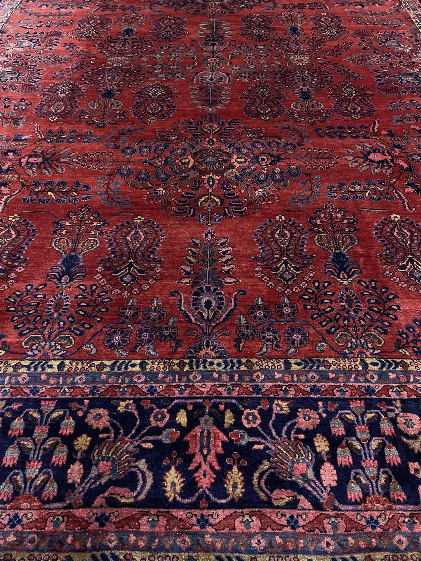 AORug#10157 size. 11' 09" x 20' 05"
