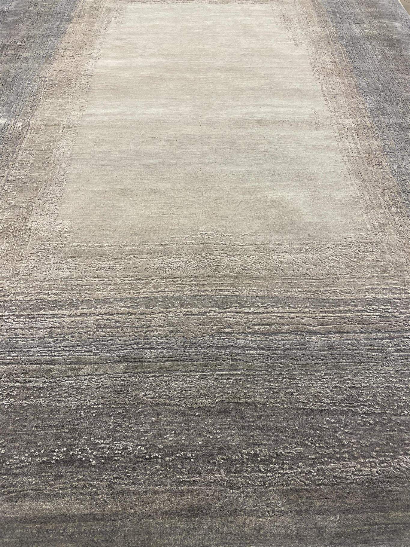 AORug#16020 size. 9'0" X 12'0"