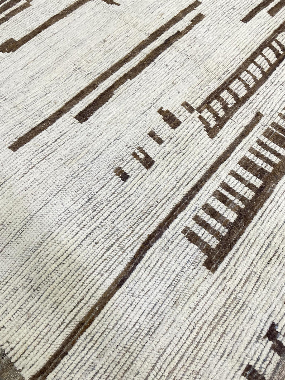 AORug#16403 size. 10' 00" x 12' 07"