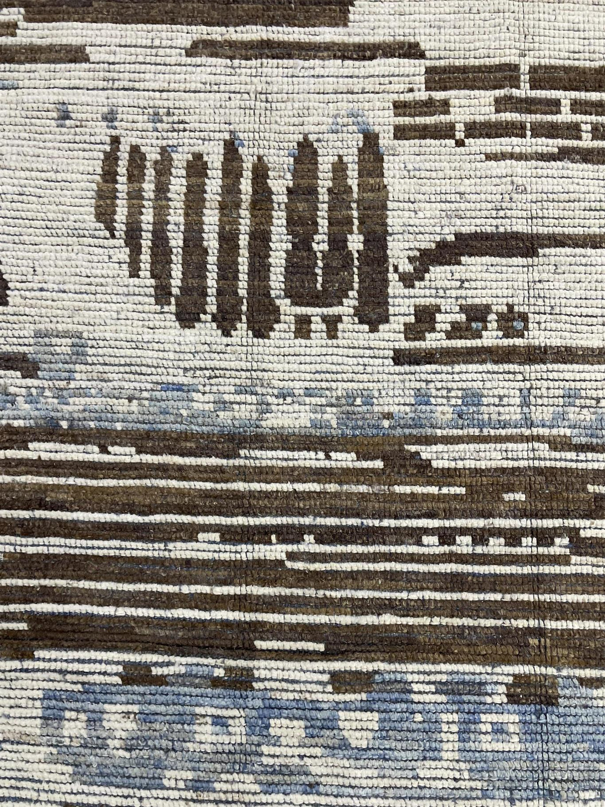 AORug#16409 size. 7' 11" x 9' 04"