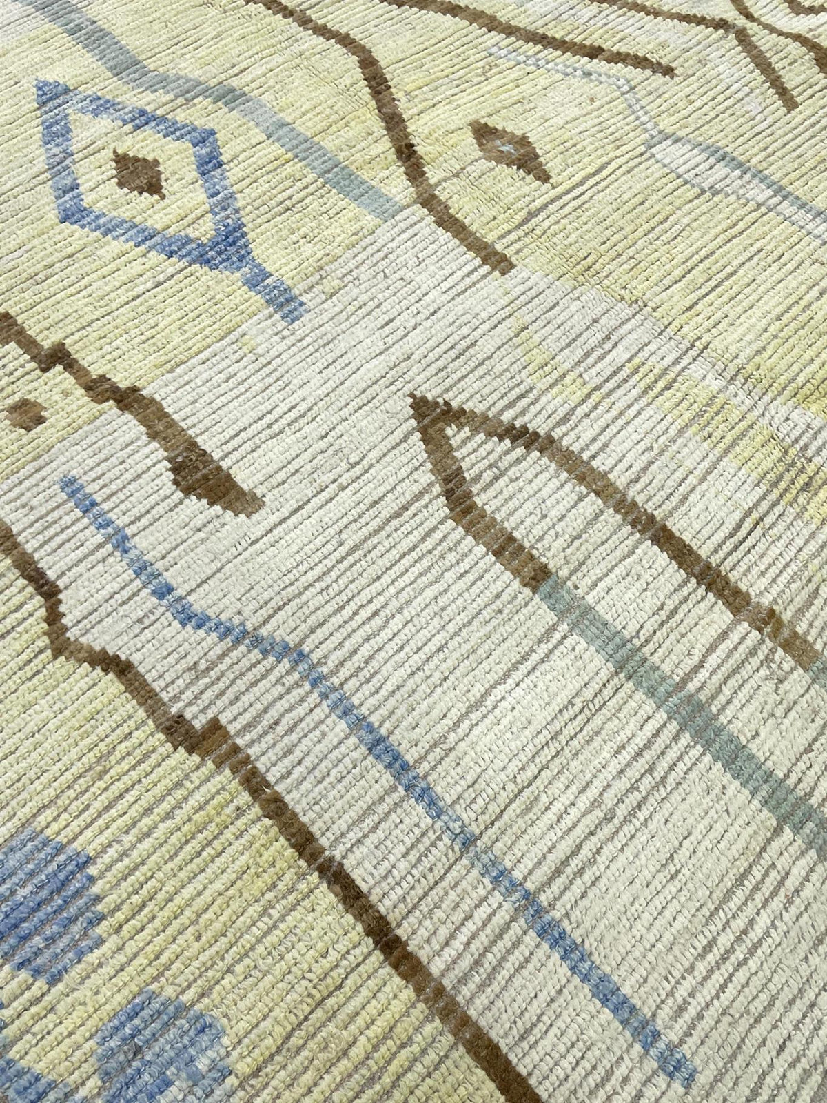 AORug#16416 size. 9' 07" x 13' 06"