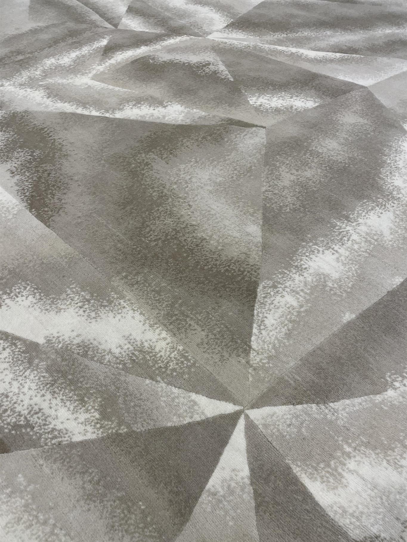 AORug#15045 size. 9' 00" x 12' 00"