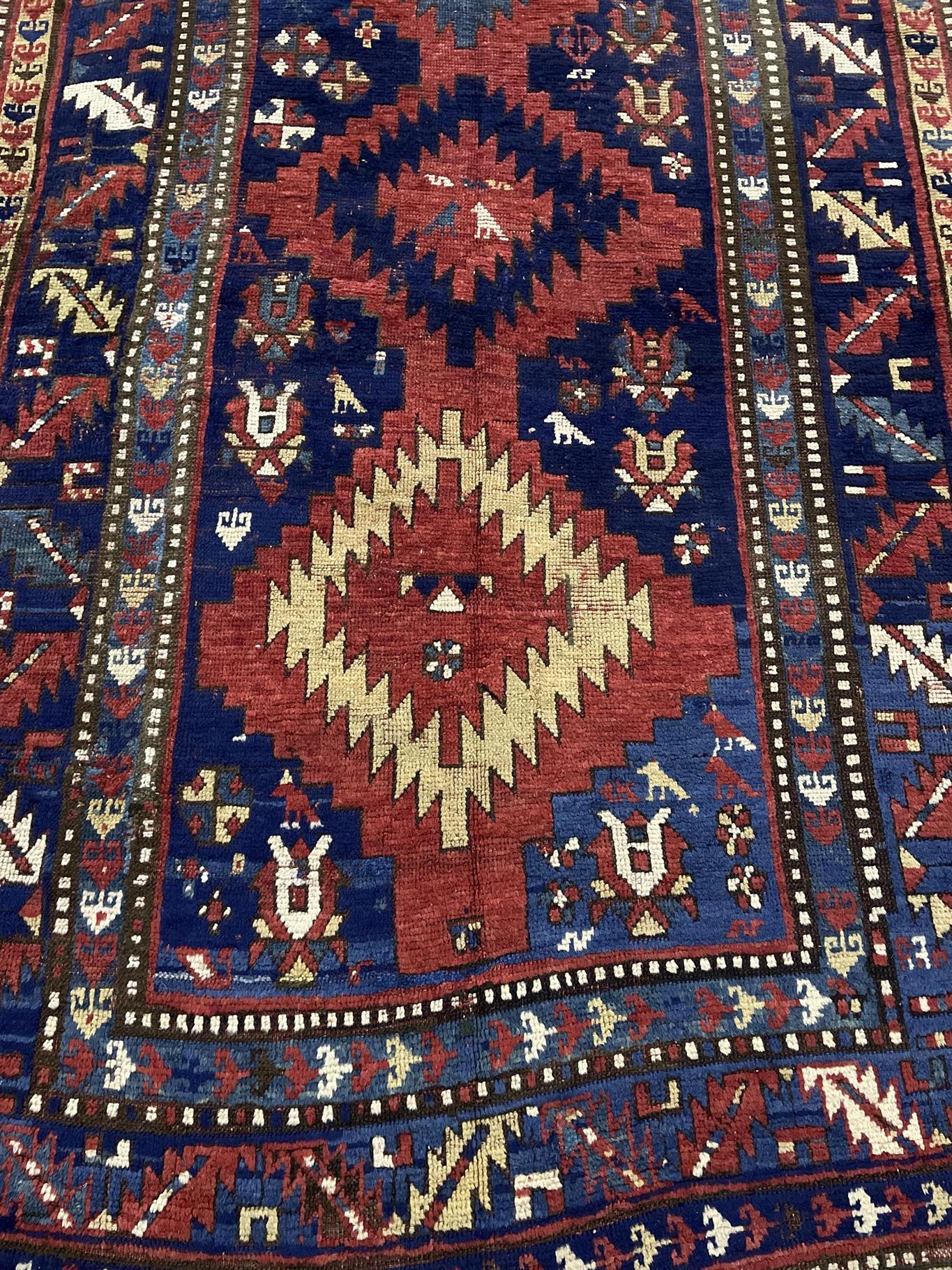 AORug#13689 size. 4' 02" x 7' 03"