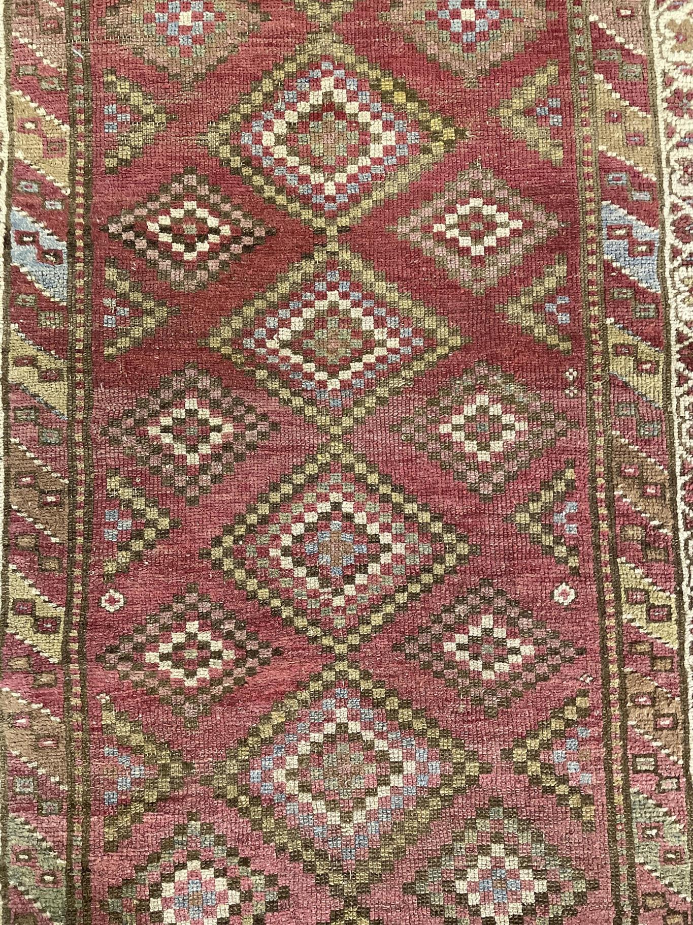 AORug#13699 size. 3' 03" x 10' 10"