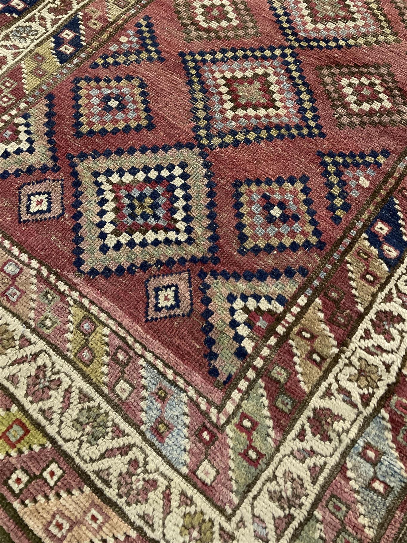 AORug#13699 size. 3' 03" x 10' 10"