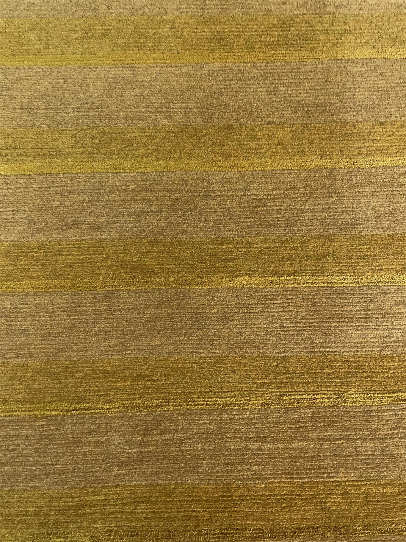 AORug#15373 size. 8' 04" x 10' 01"
