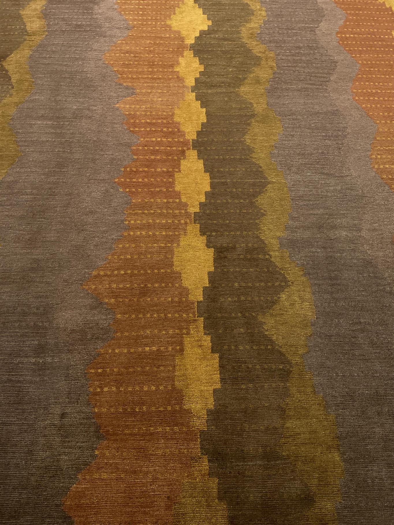 AORug#15622 size. 6' 08" x 8' 04"