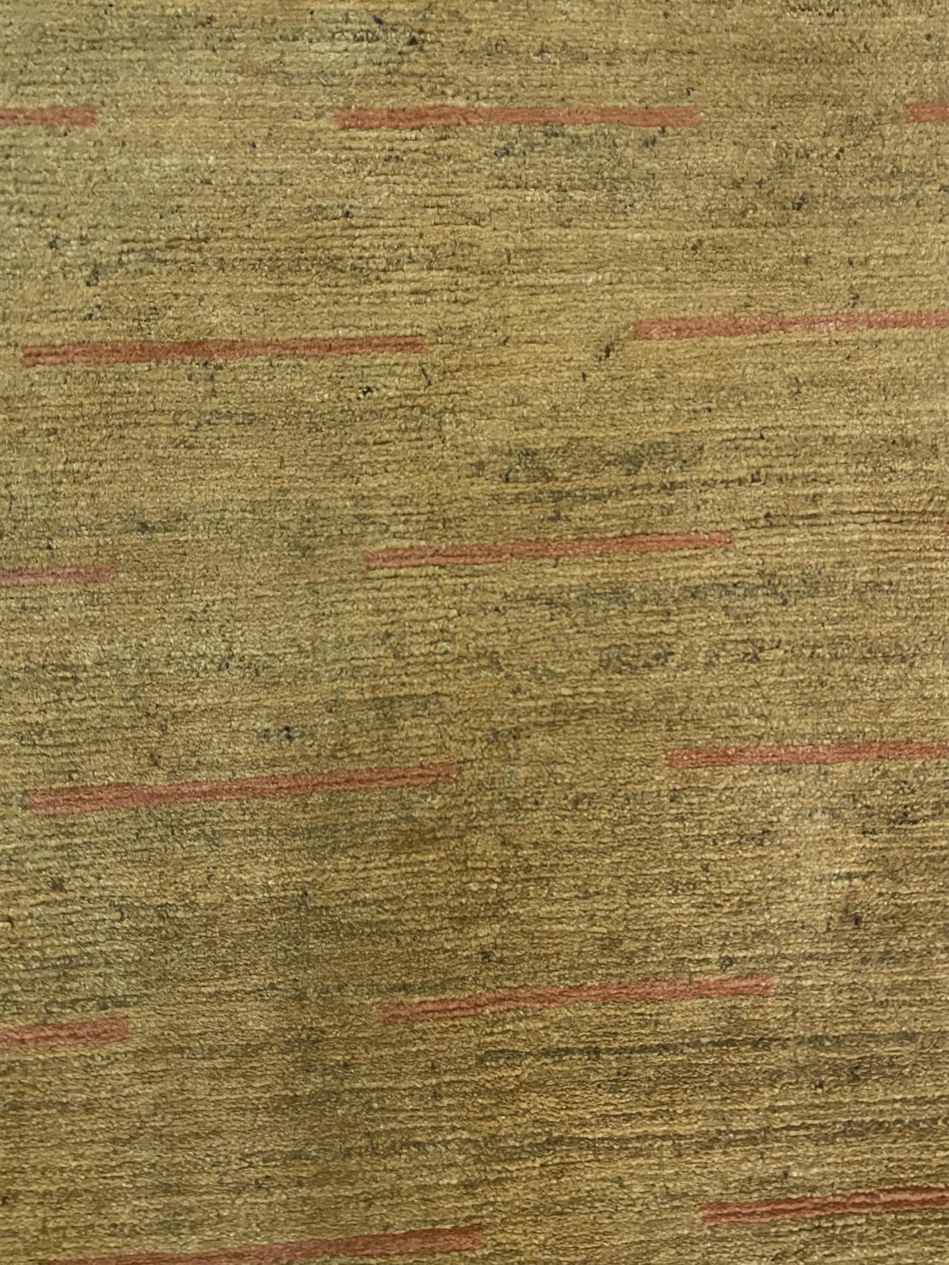 AORug#15696 size. 6' 08" x 8' 04"
