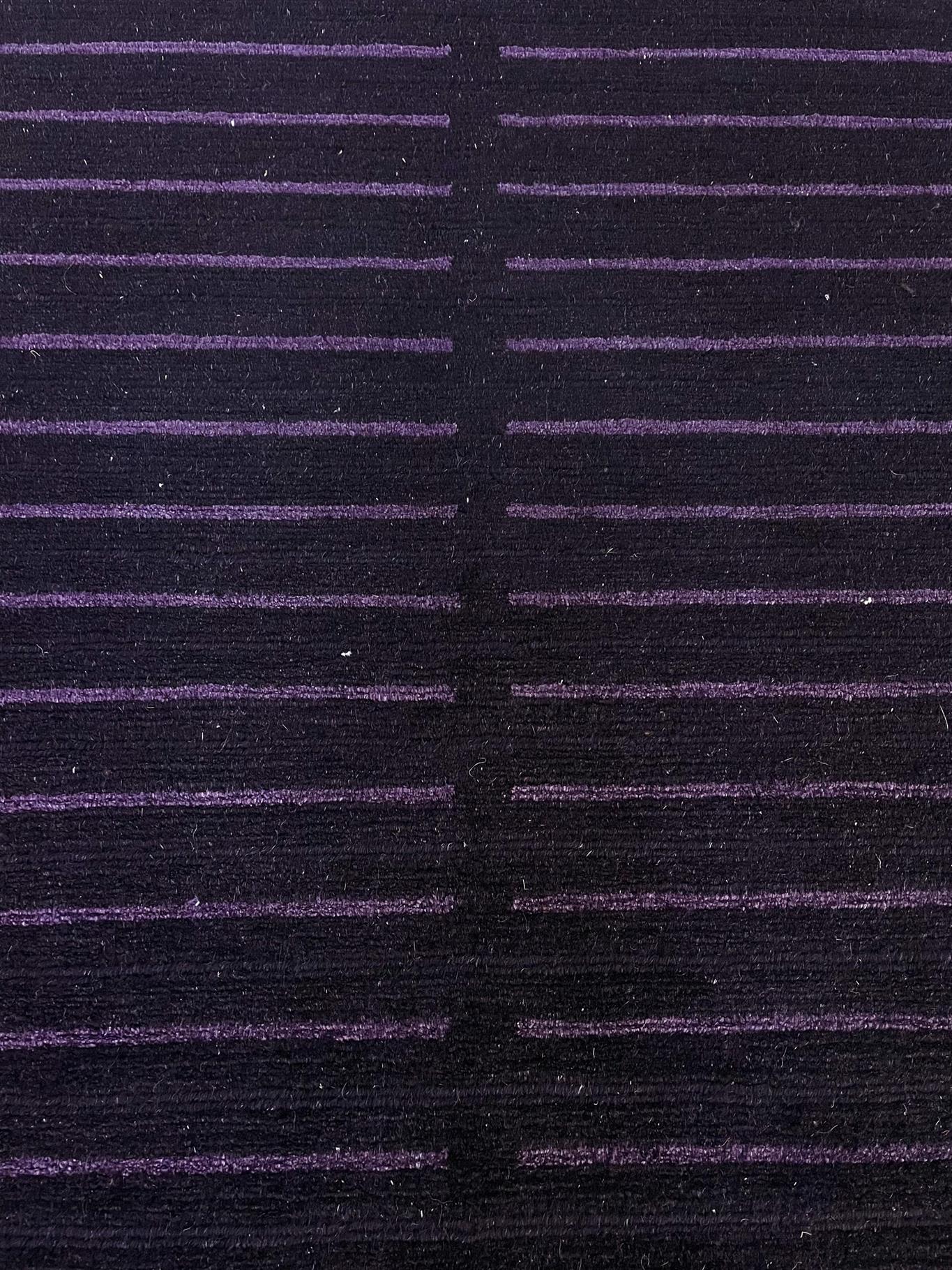AORug#15617 size. 6' 06" x 6' 08"