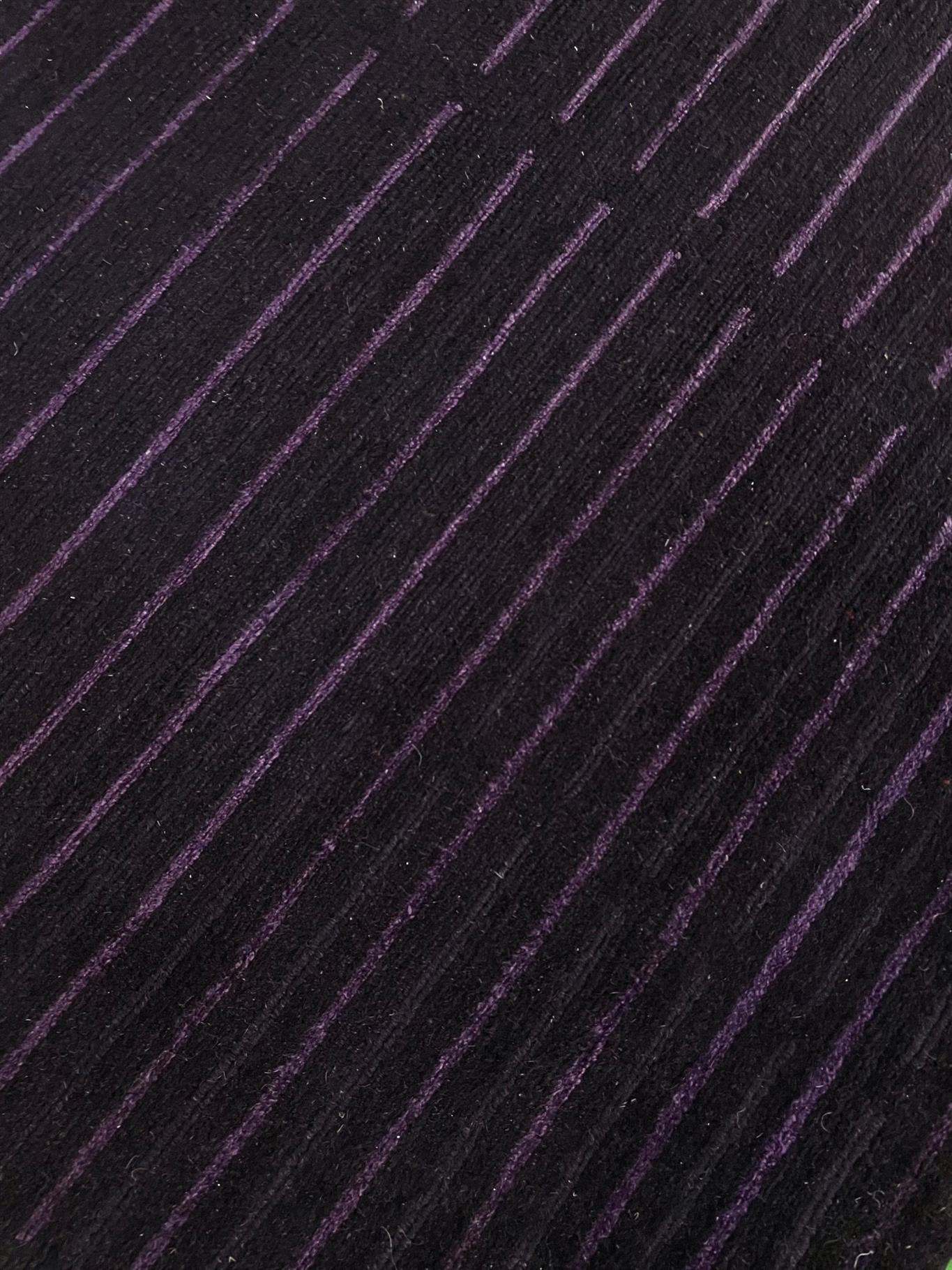 AORug#15617 size. 6' 06" x 6' 08"