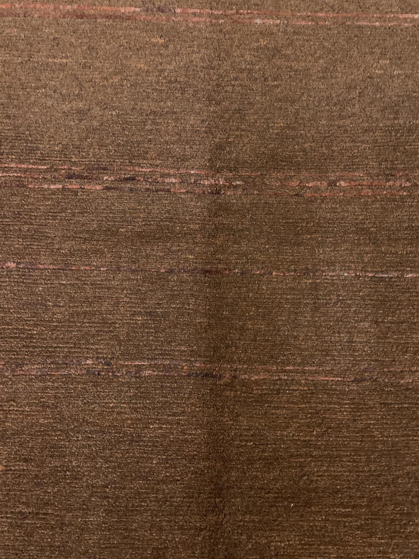 AORug#15596 size. 6' 09" x 6' 10"