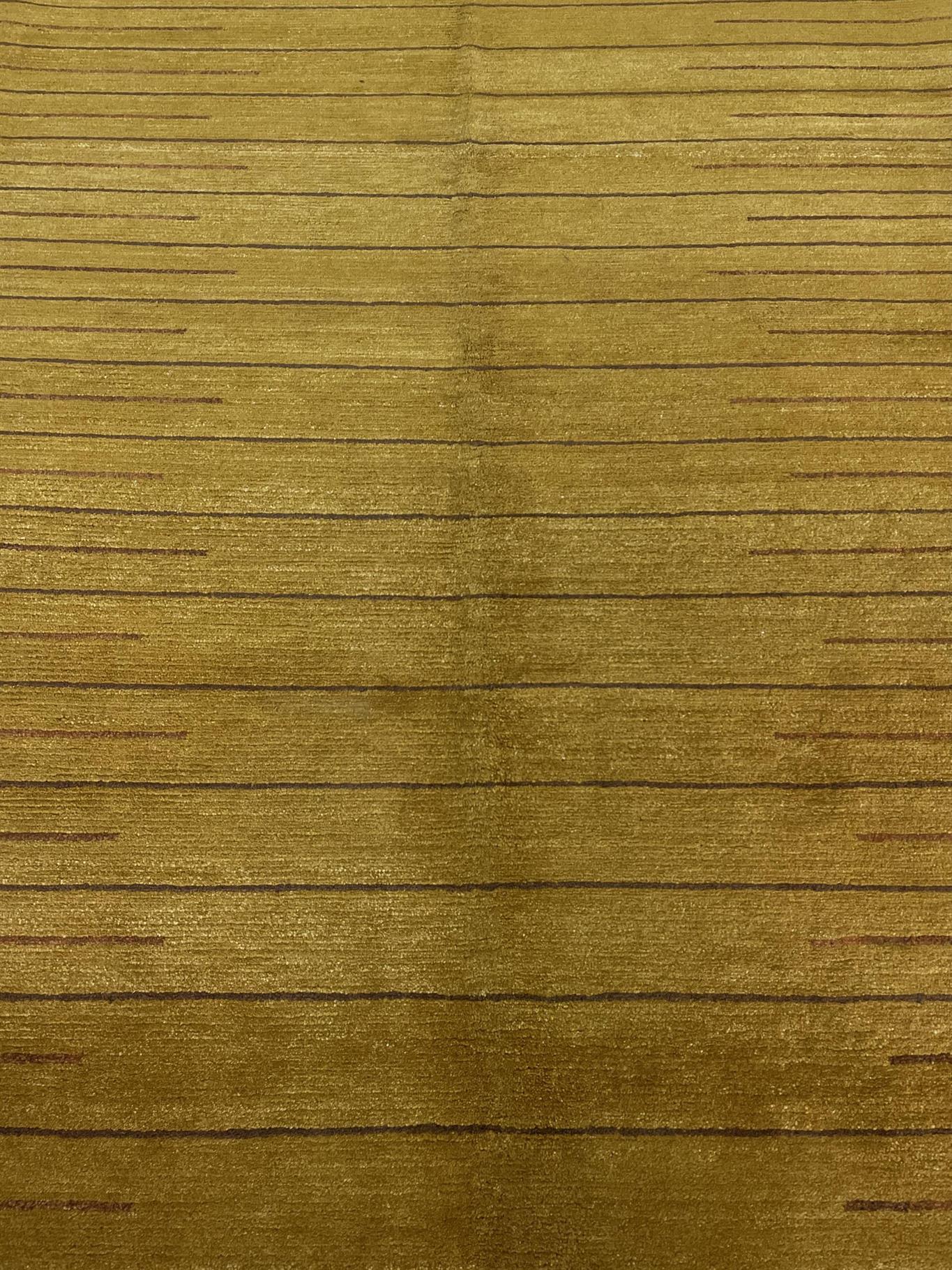 AORug#15682 size. 5' 07" x 7' 09"