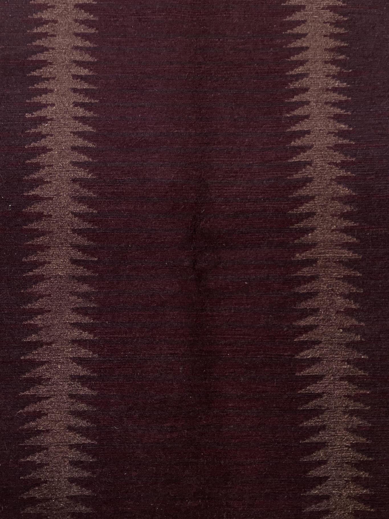 AORug#15987 size. 6' 08" x 6' 08"