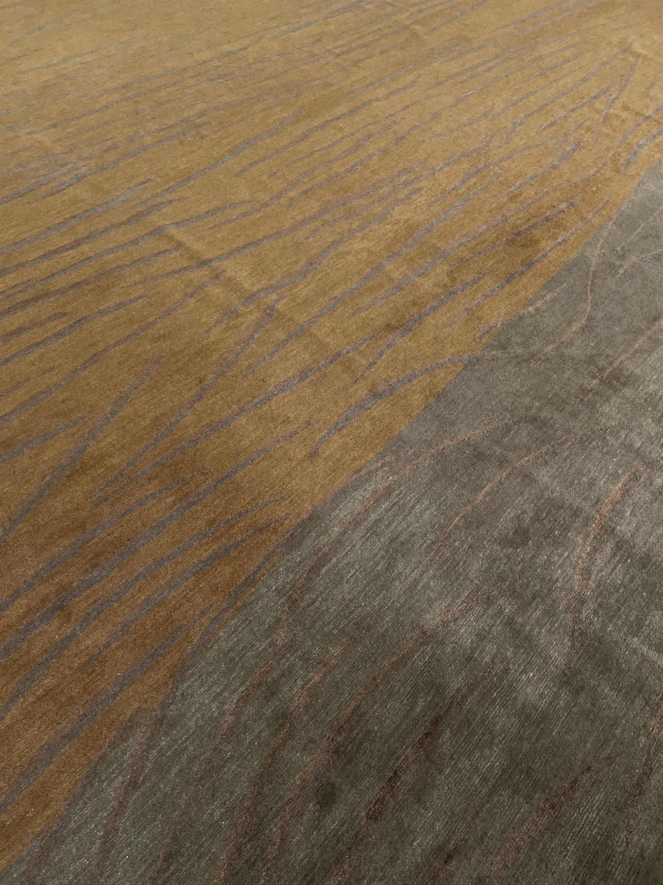 AORug#15445 size. 13' 00" x 13' 01"