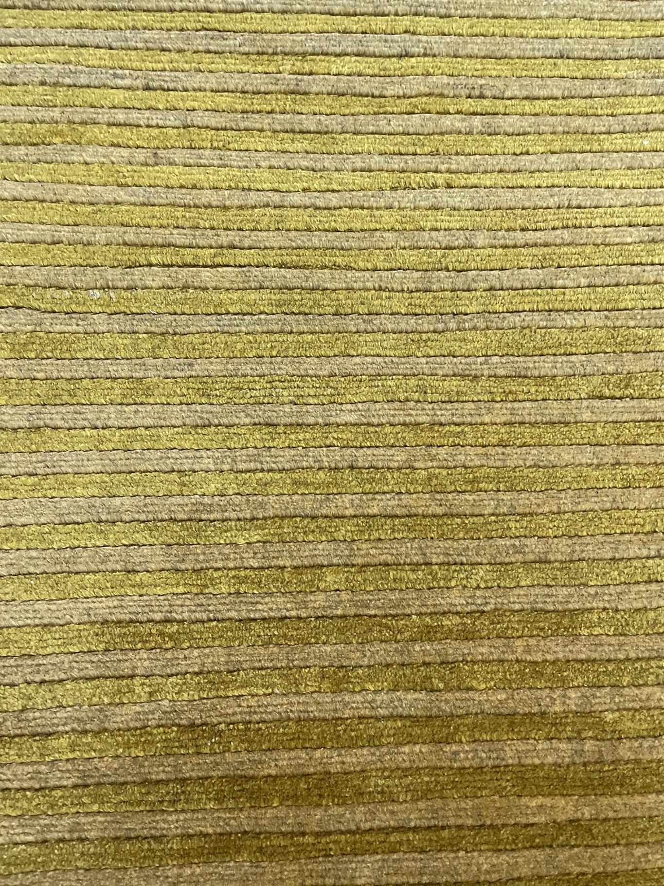 AORug#15350 size. 8' 04" x 11' 06"