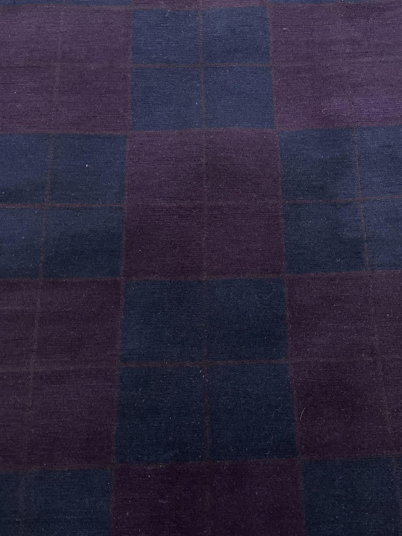 AORug#15138 size. 8' 01" x 11' 03"