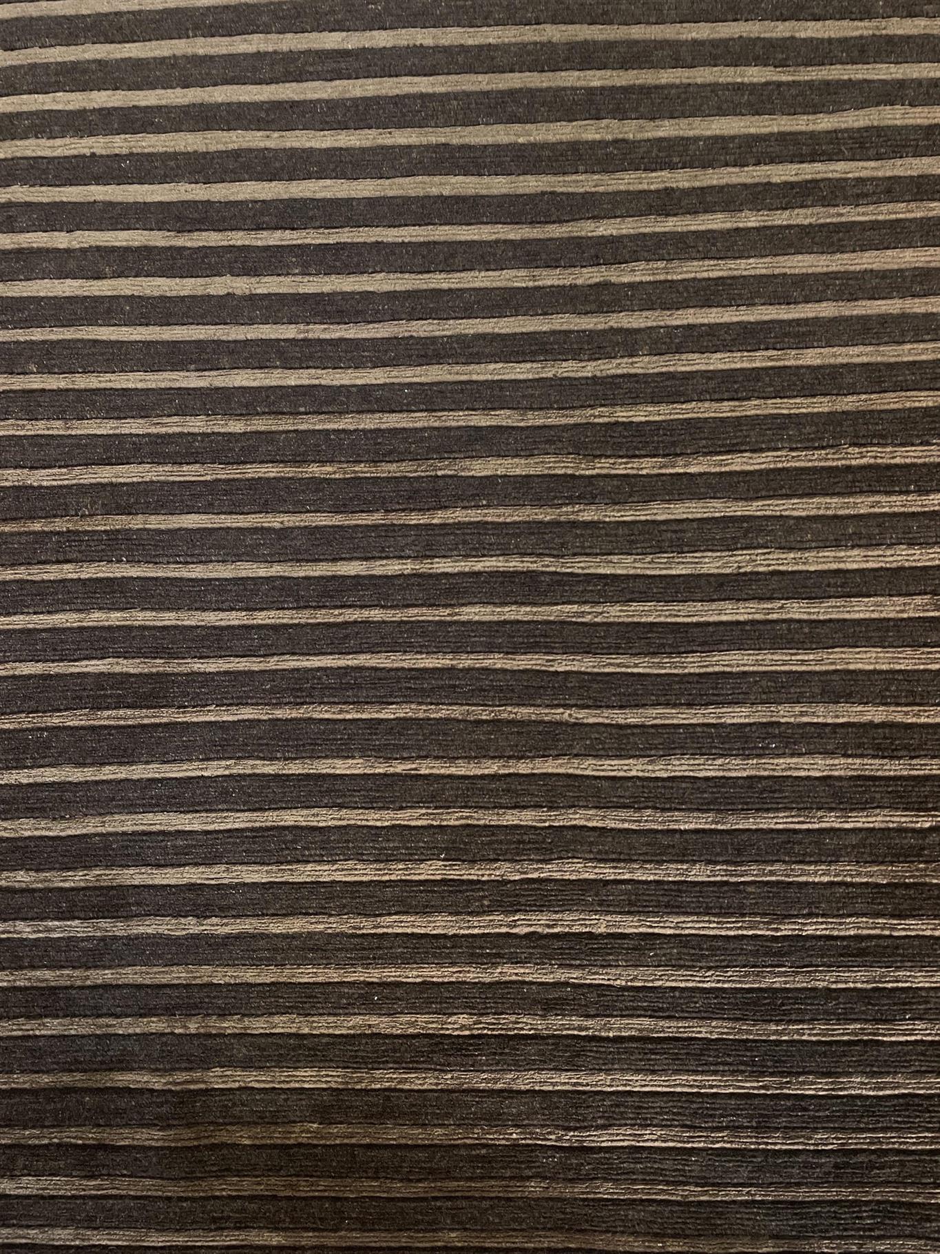 AORug#15734 size. 9' 02" x 12' 02"