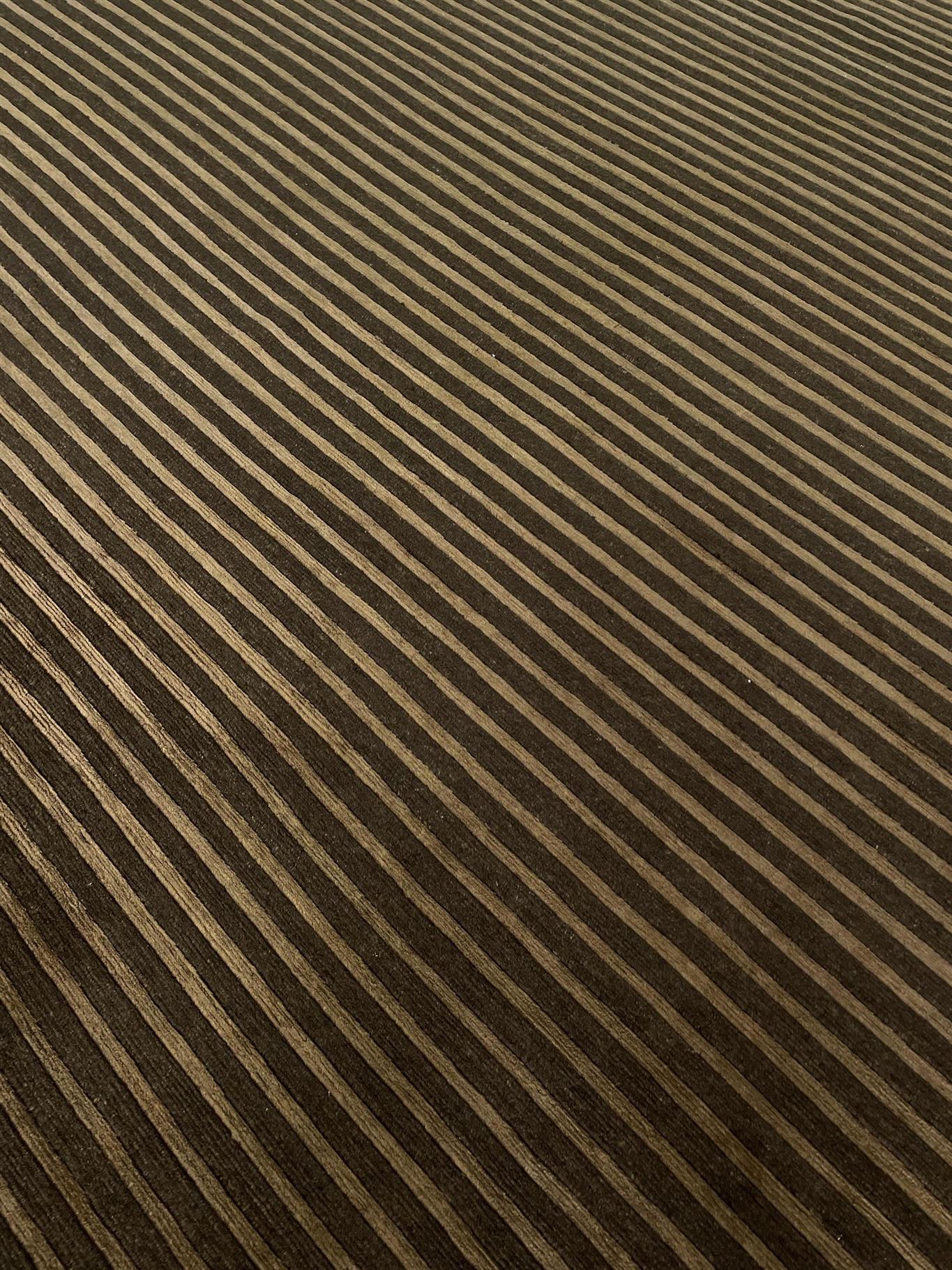 AORug#15734 size. 9' 02" x 12' 02"