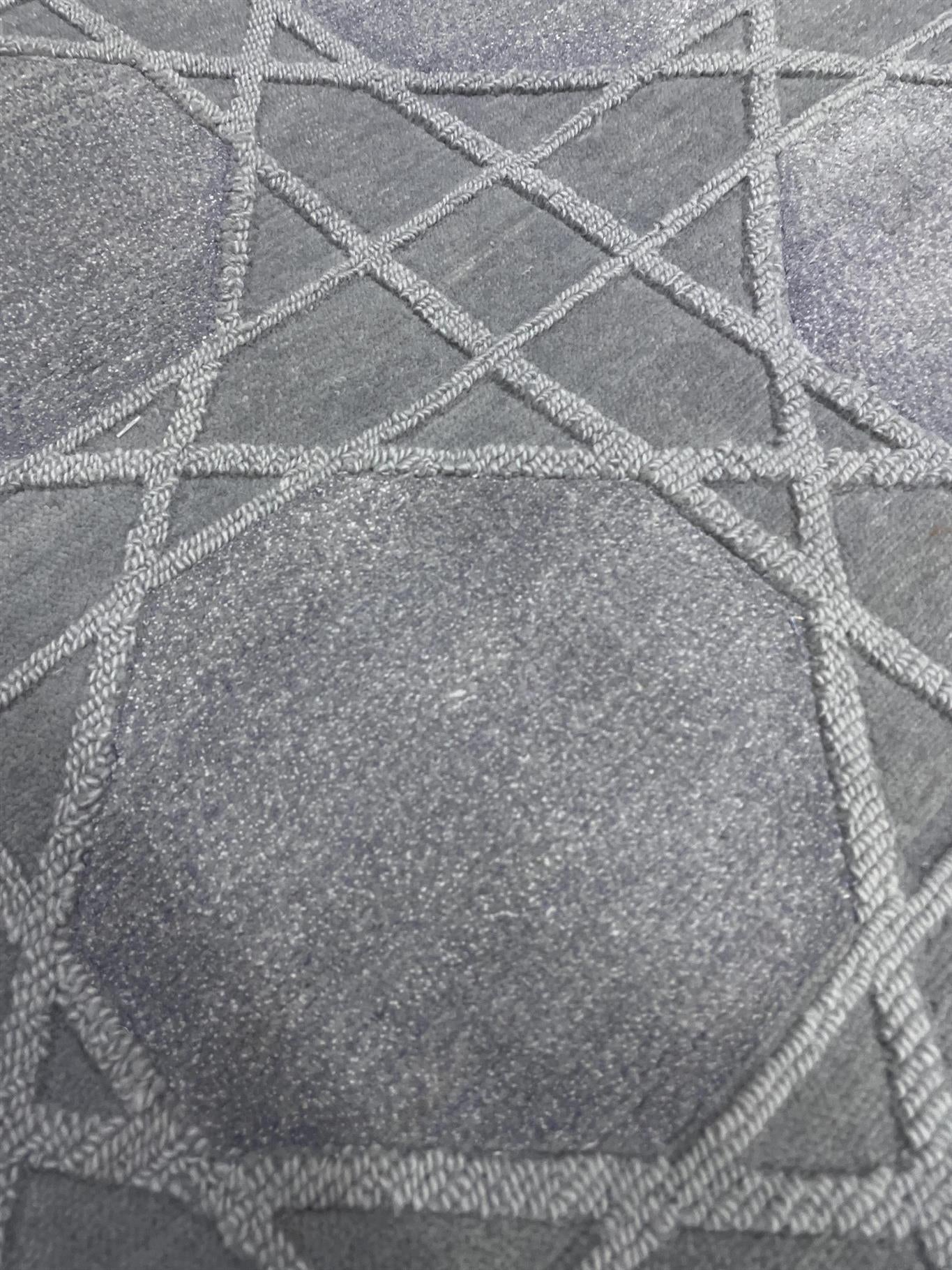 AORug#16081 size. 4'0" X 6'0"