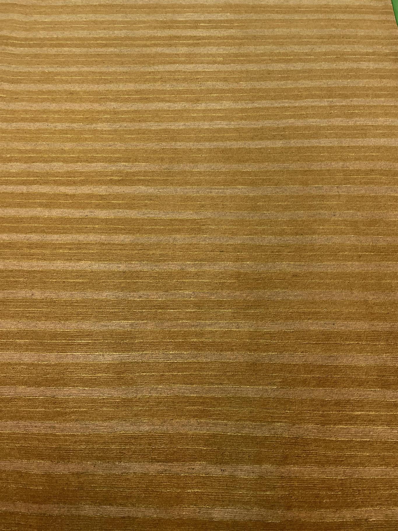 AORug#15498 size. 4' 11" x 6' 08"