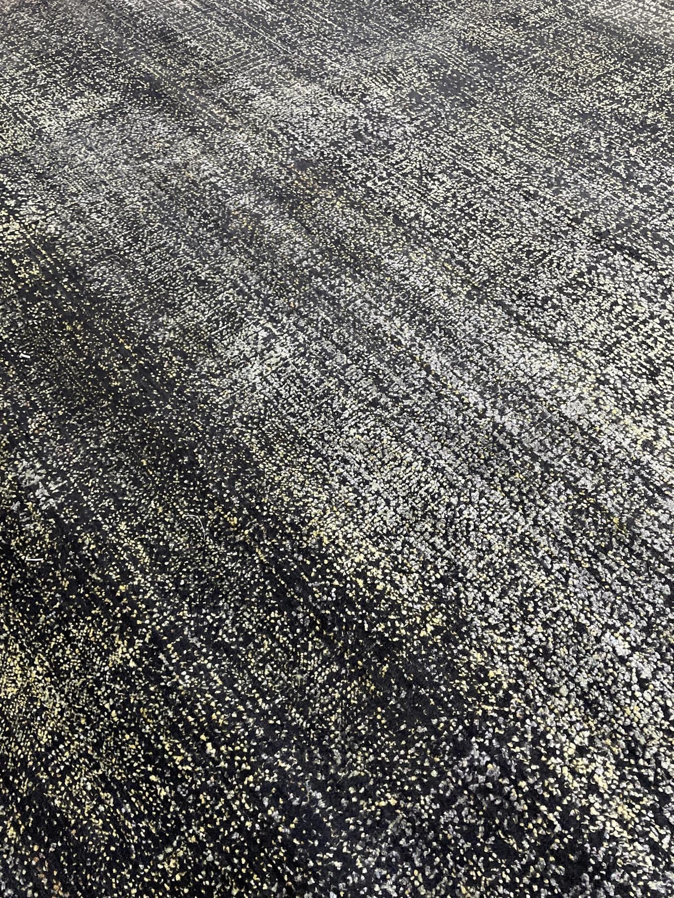 AORug#16143 size. 9'0" X 12'0"