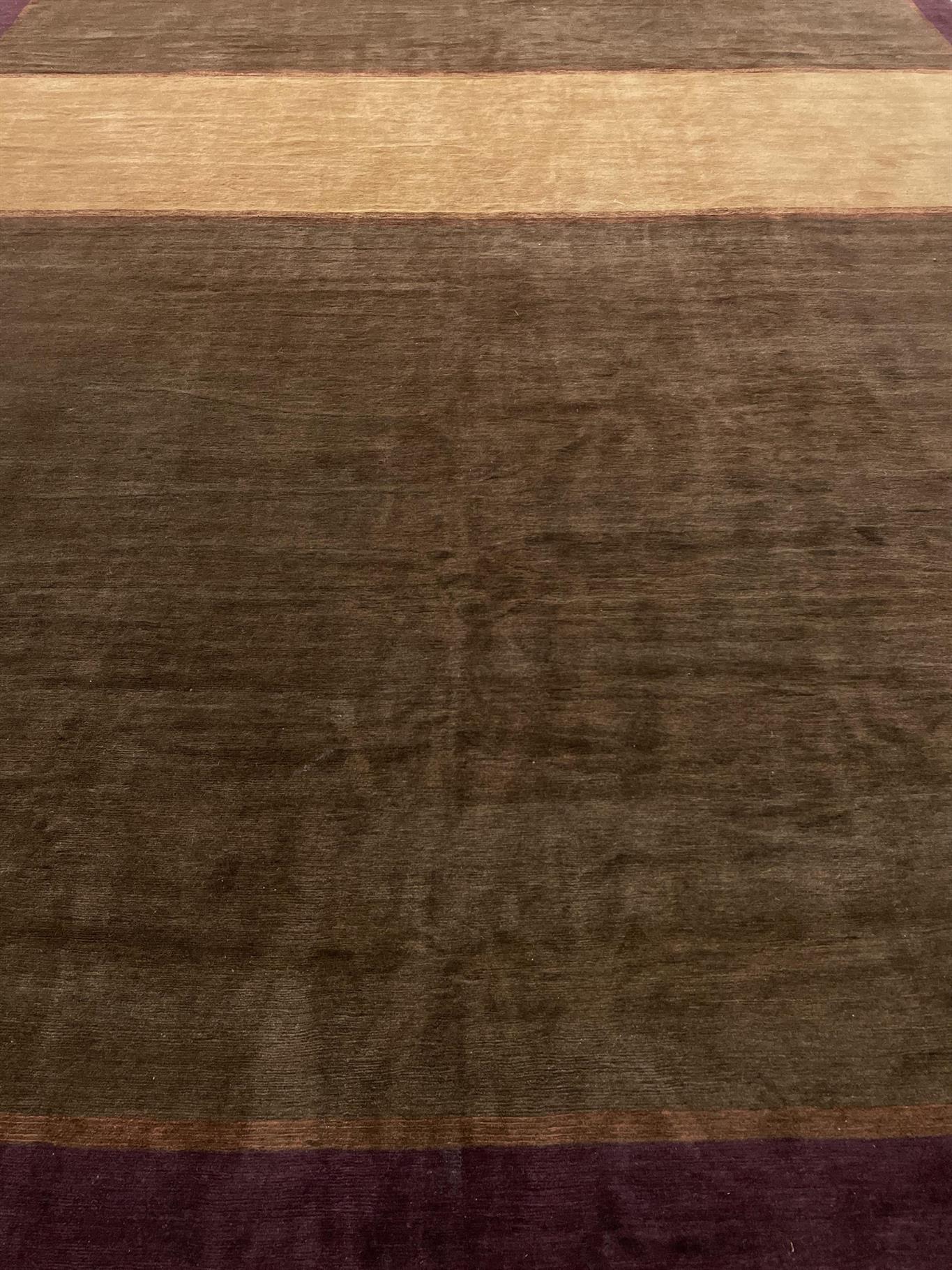 AORug#15361 size. 11' 05" x 16' 00"