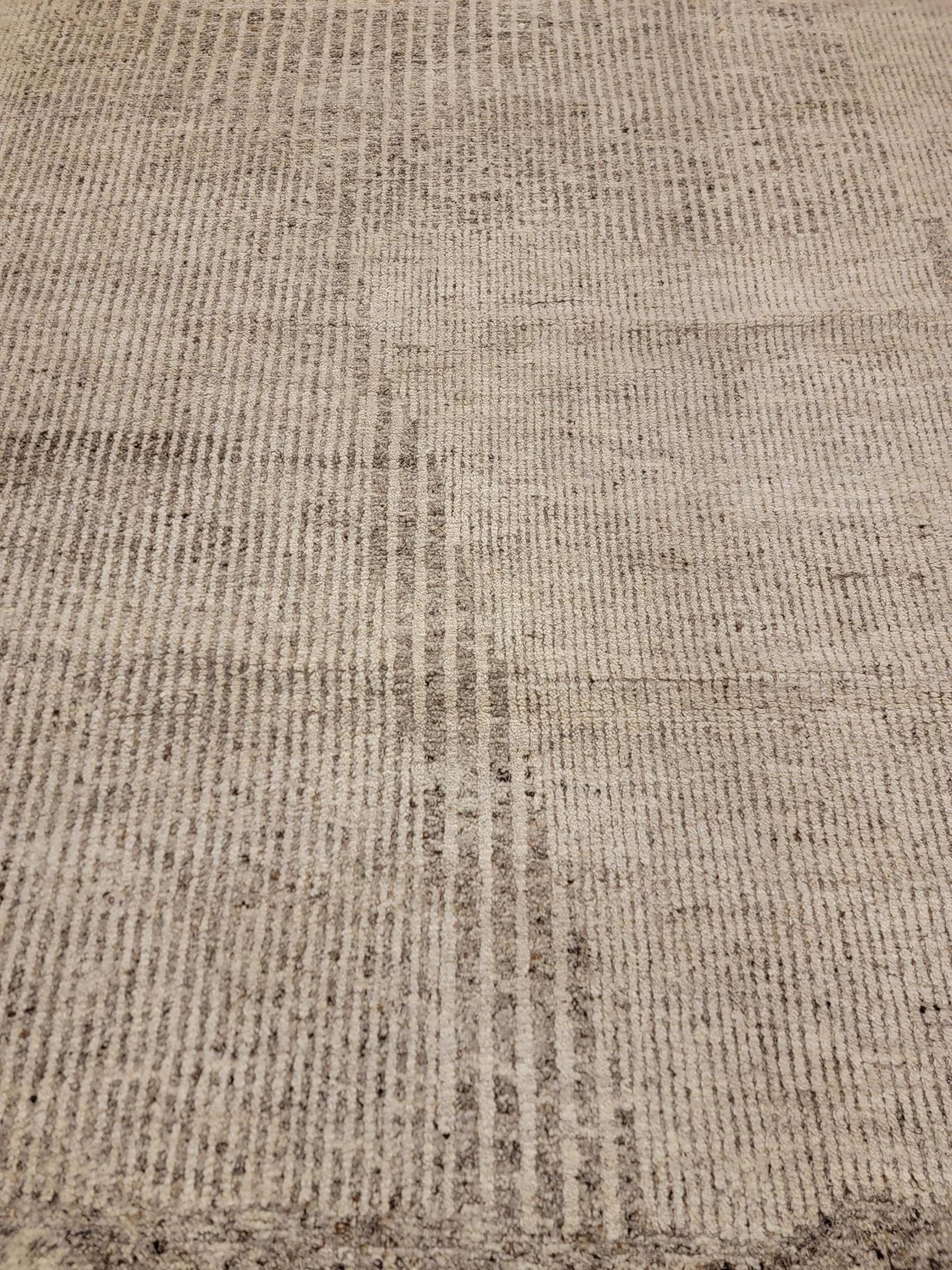 AORug#2027 size. 8' 02" x 10' 01"