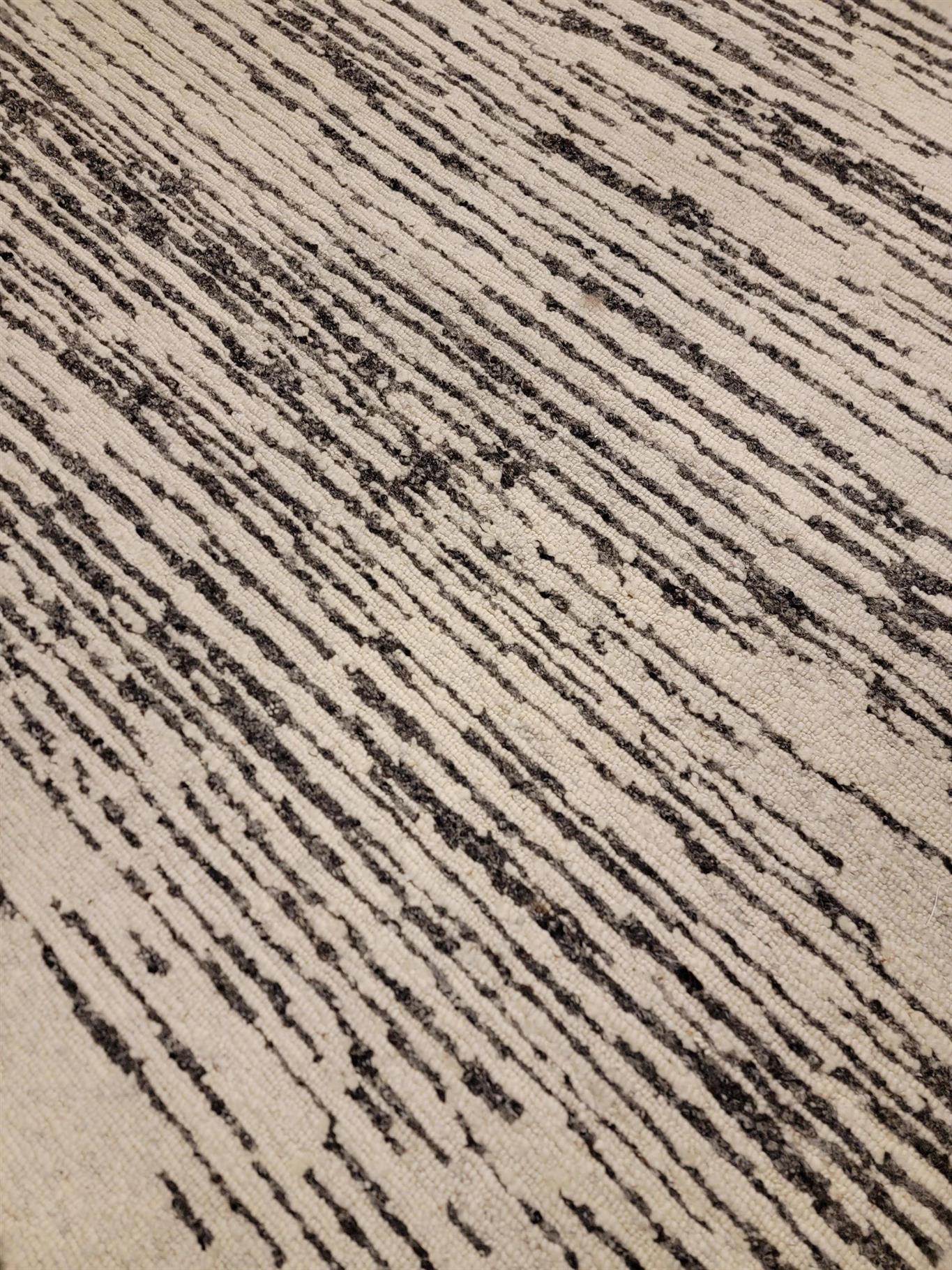 AORug#17492 size. 8' 02" x 10' 00"