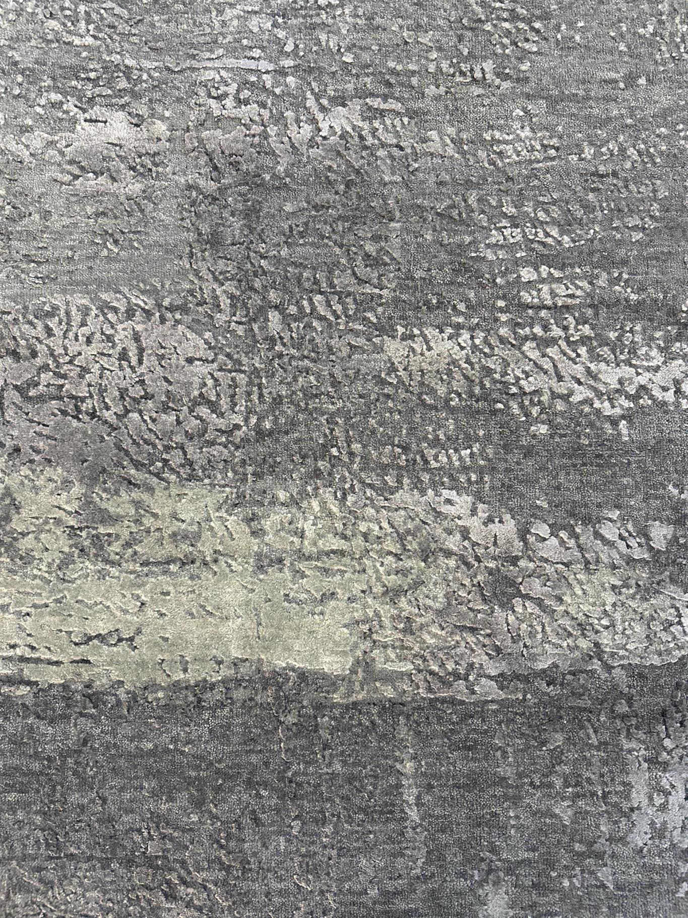 AORug#14121 size. 9'0" X 12'0"