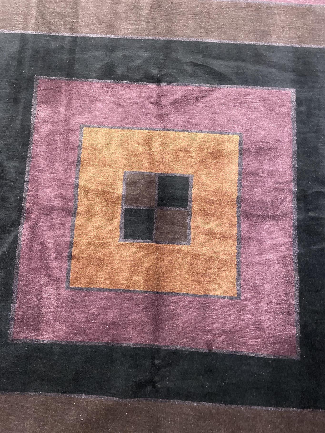 AORug#16878 size. 8' 02" x 8' 04"
