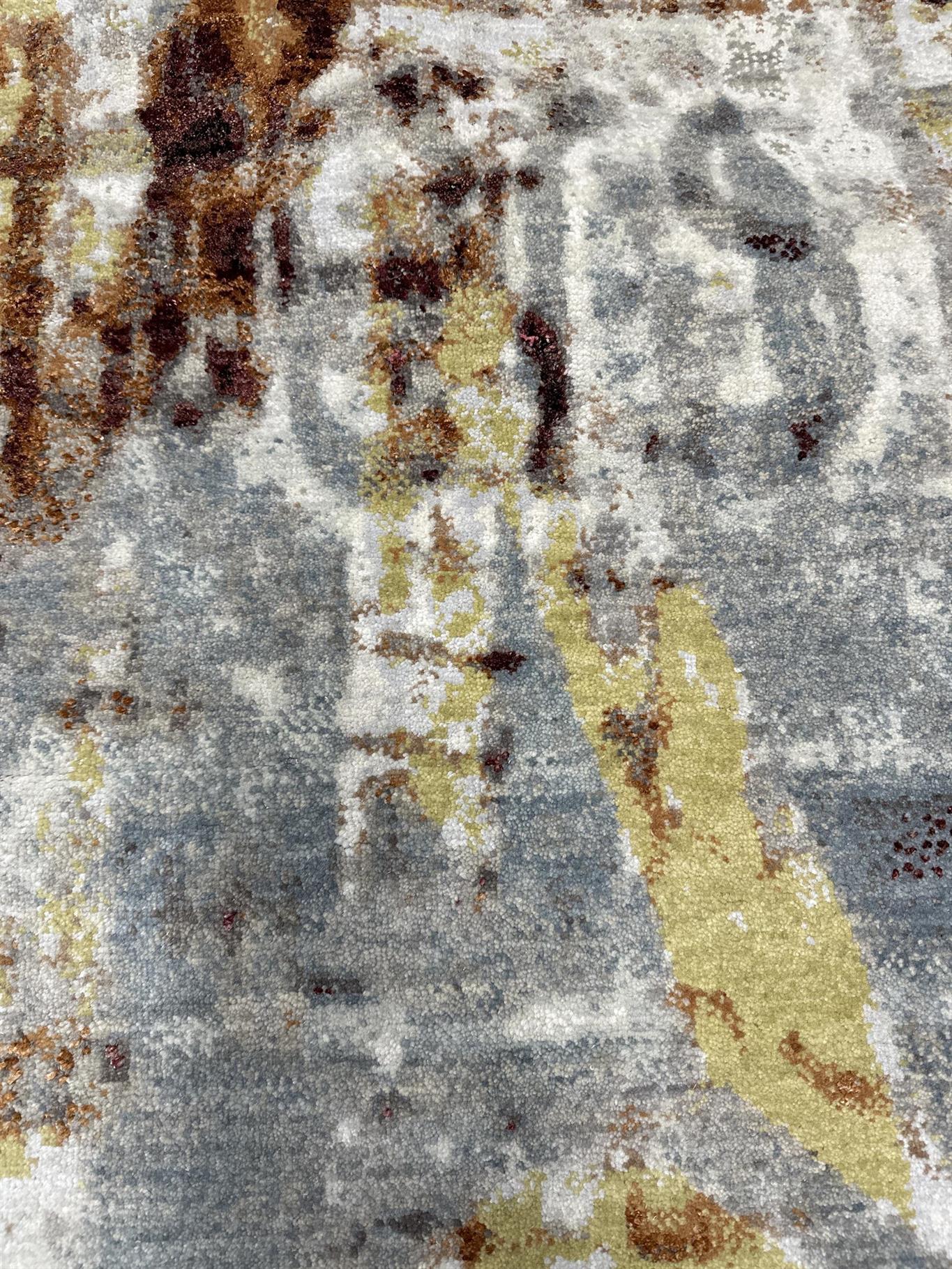 AORug#11910 size. 8' 00" x 10' 02"
